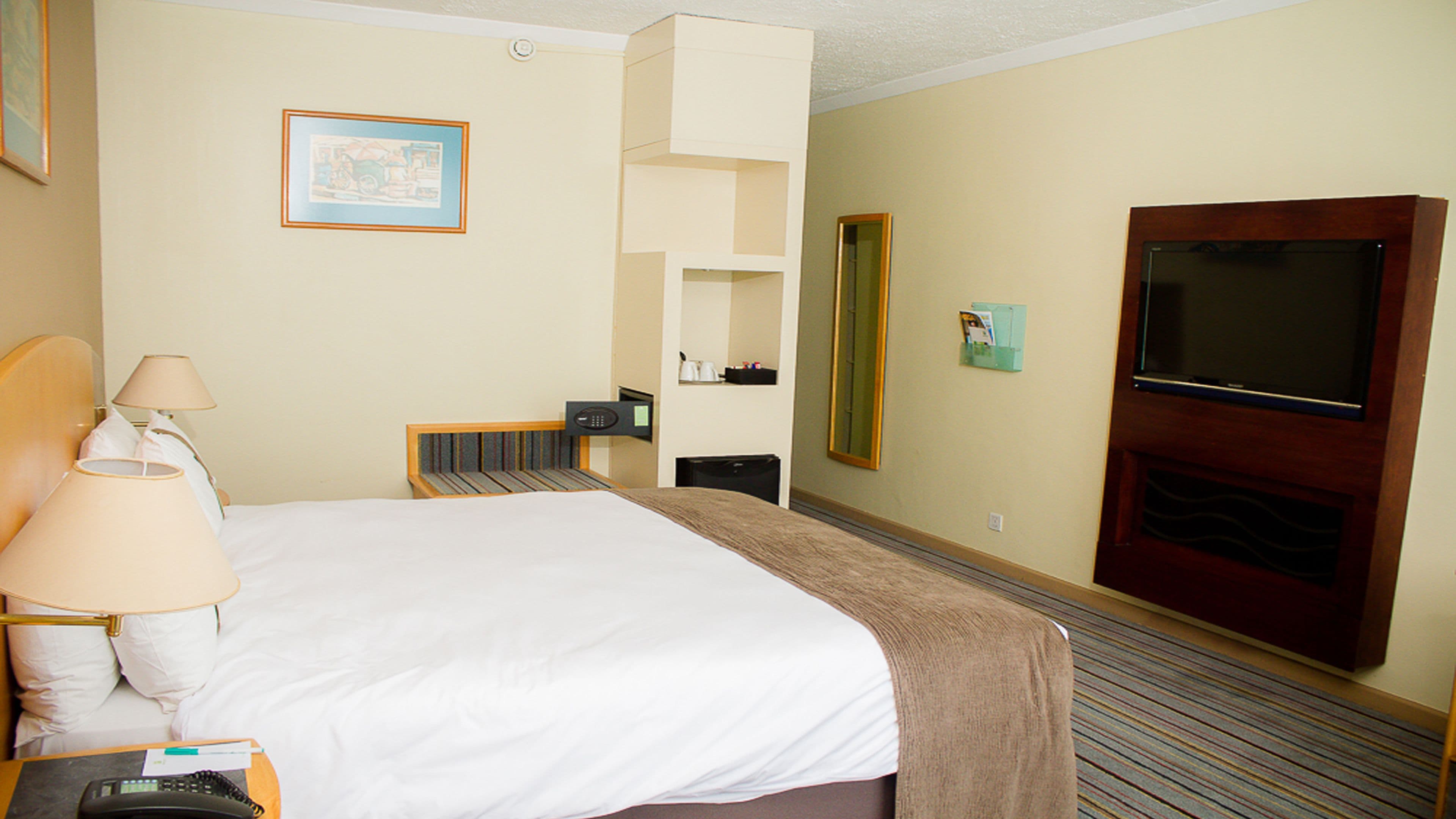Holiday Inn Bulawayo — 37
