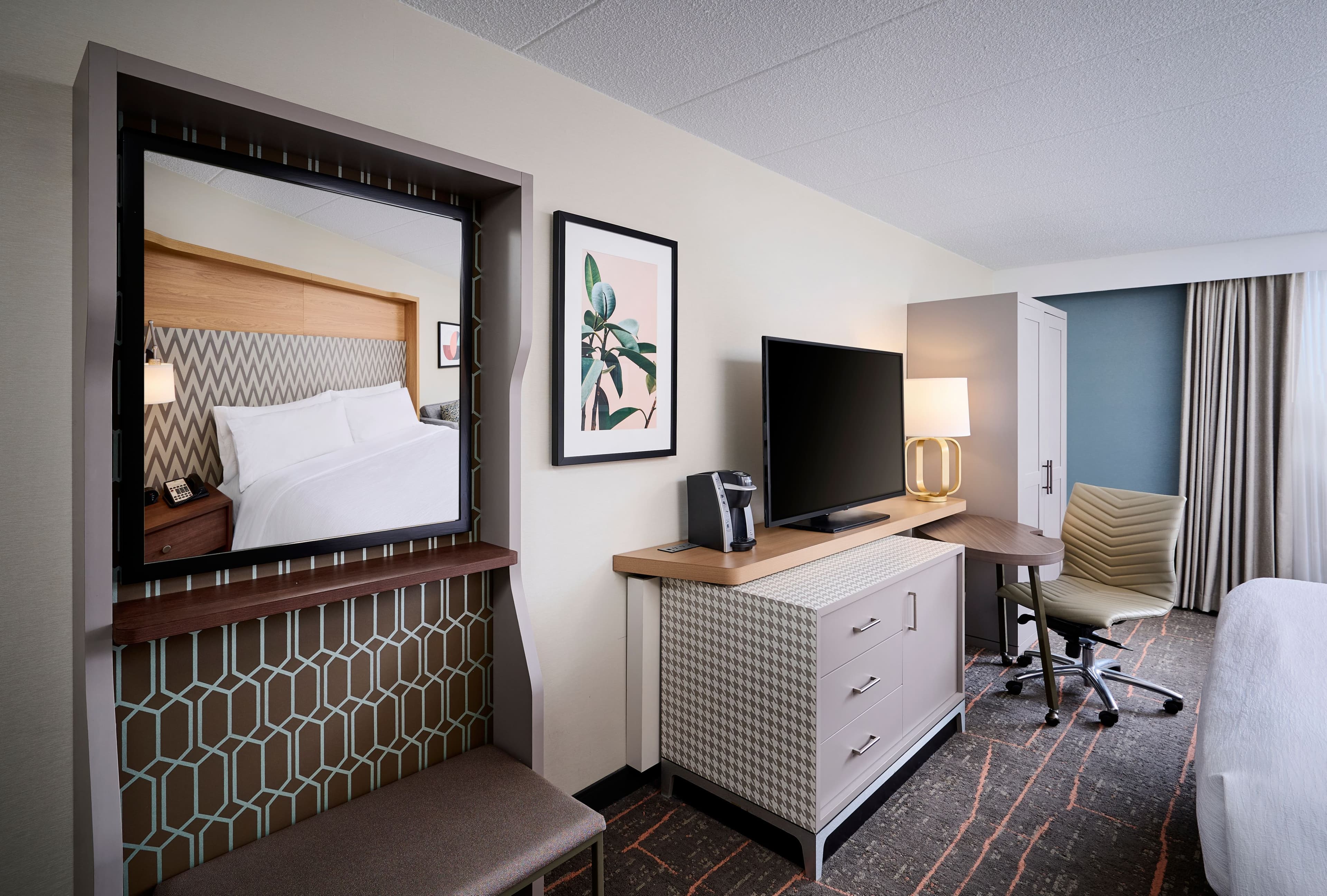 Holiday Inn Burlington Conference Centre - Image 5