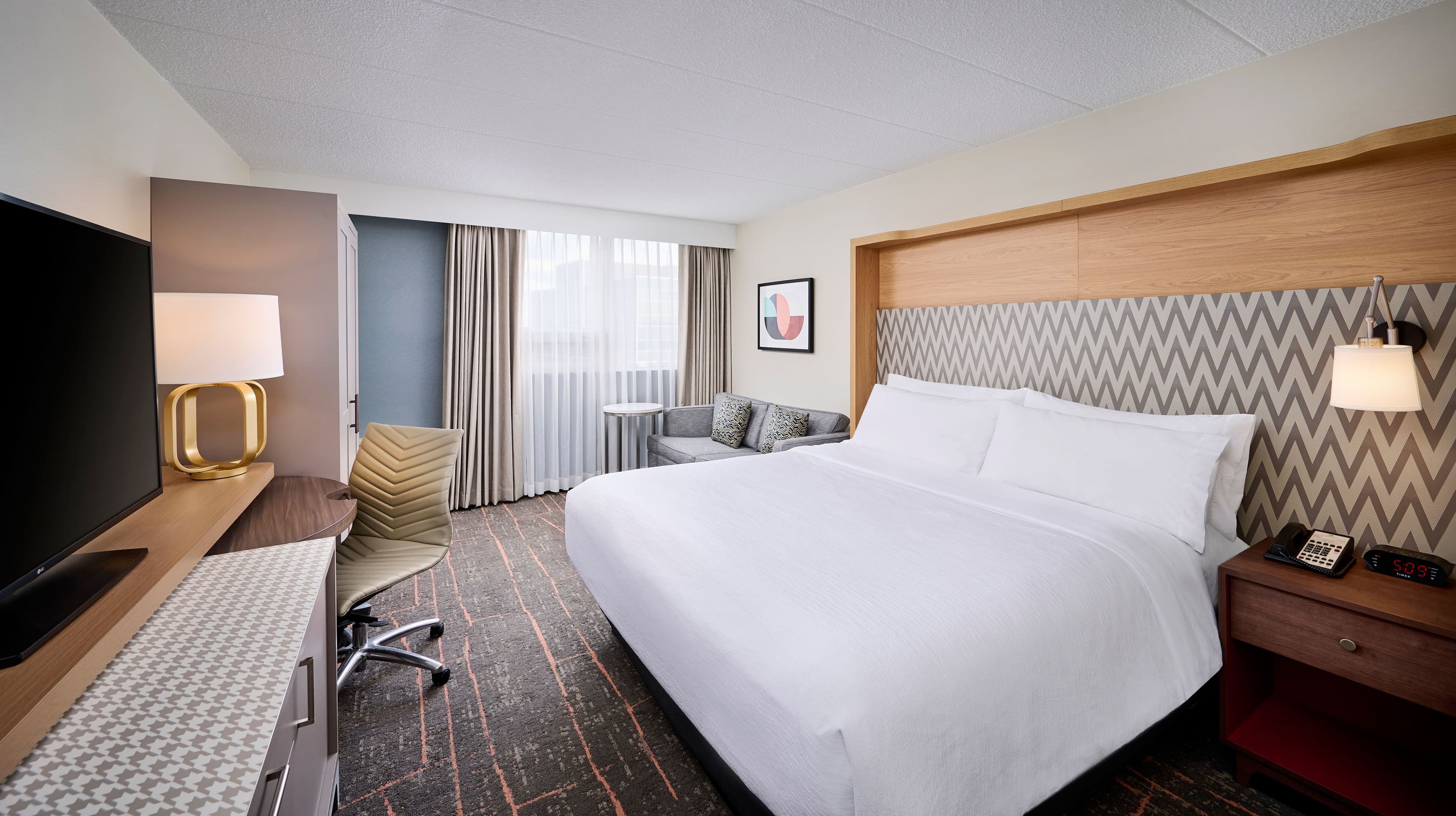 Holiday Inn Burlington Conference Centre - Image 3