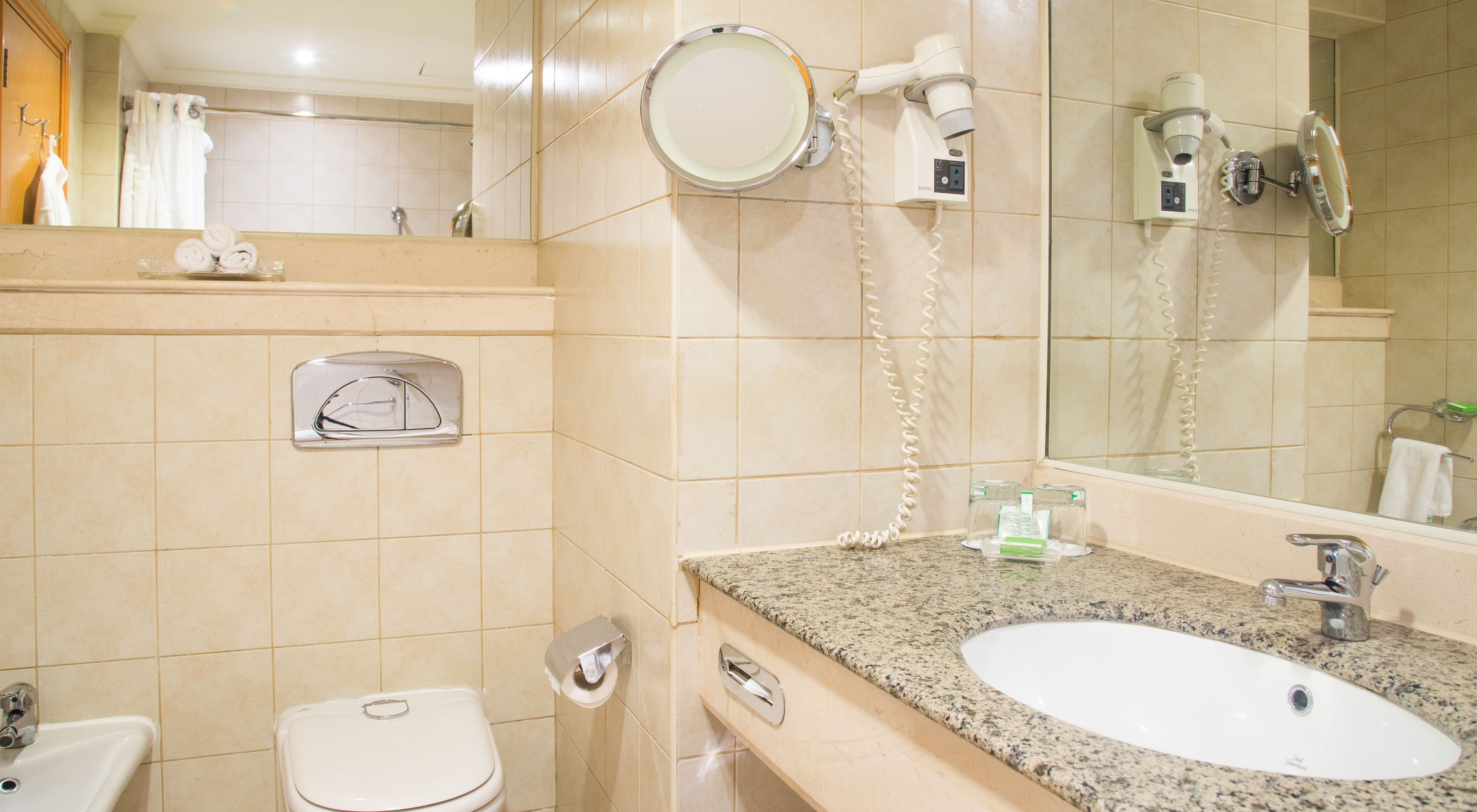 Standard Room - Image 6