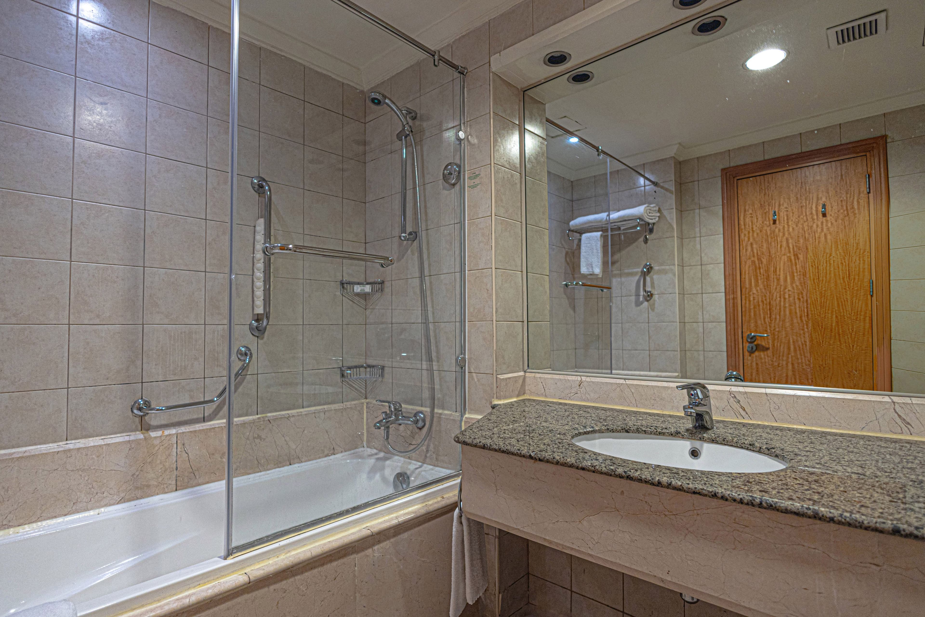 Standard Room - Image 7
