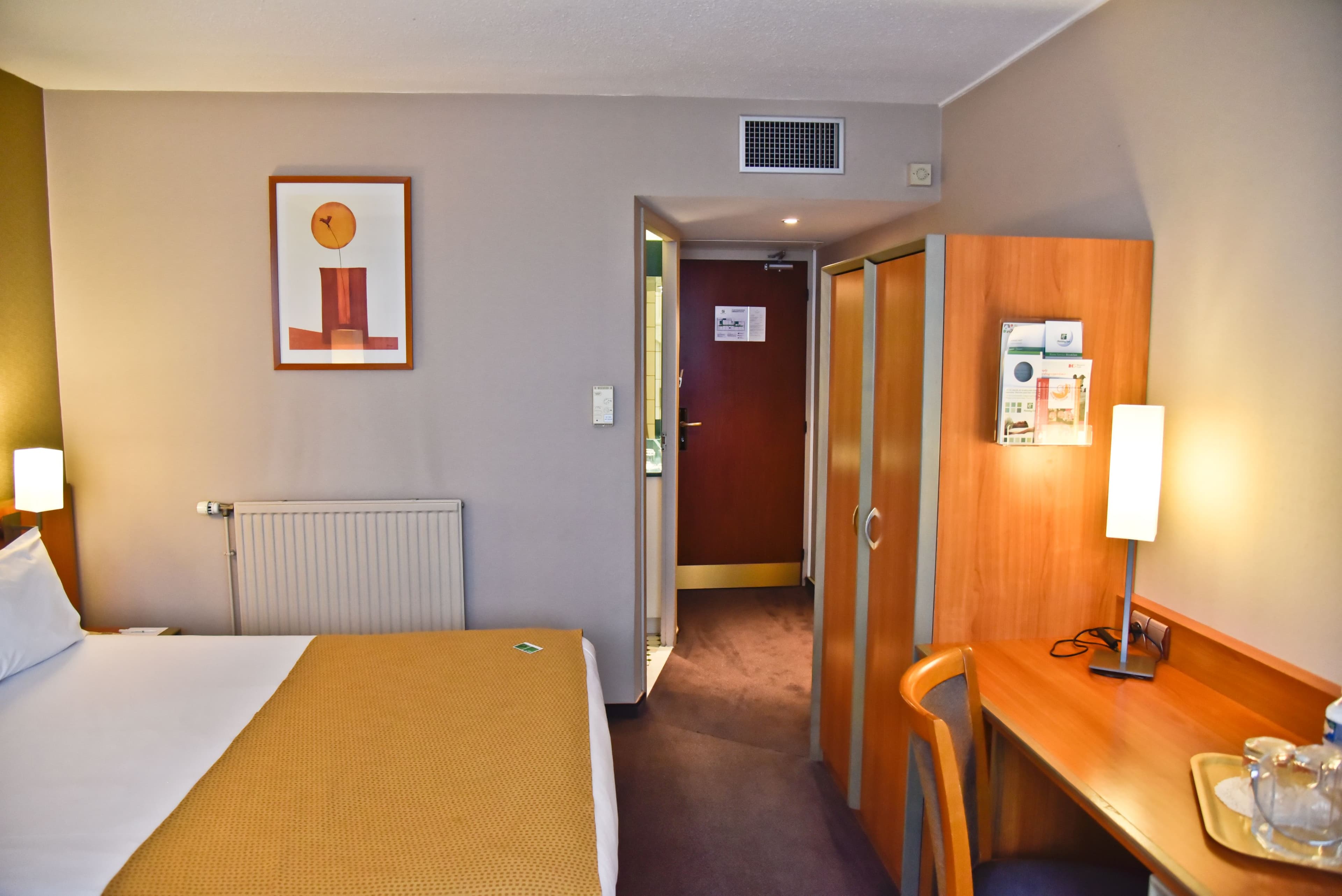 Holiday Inn Calais — 16