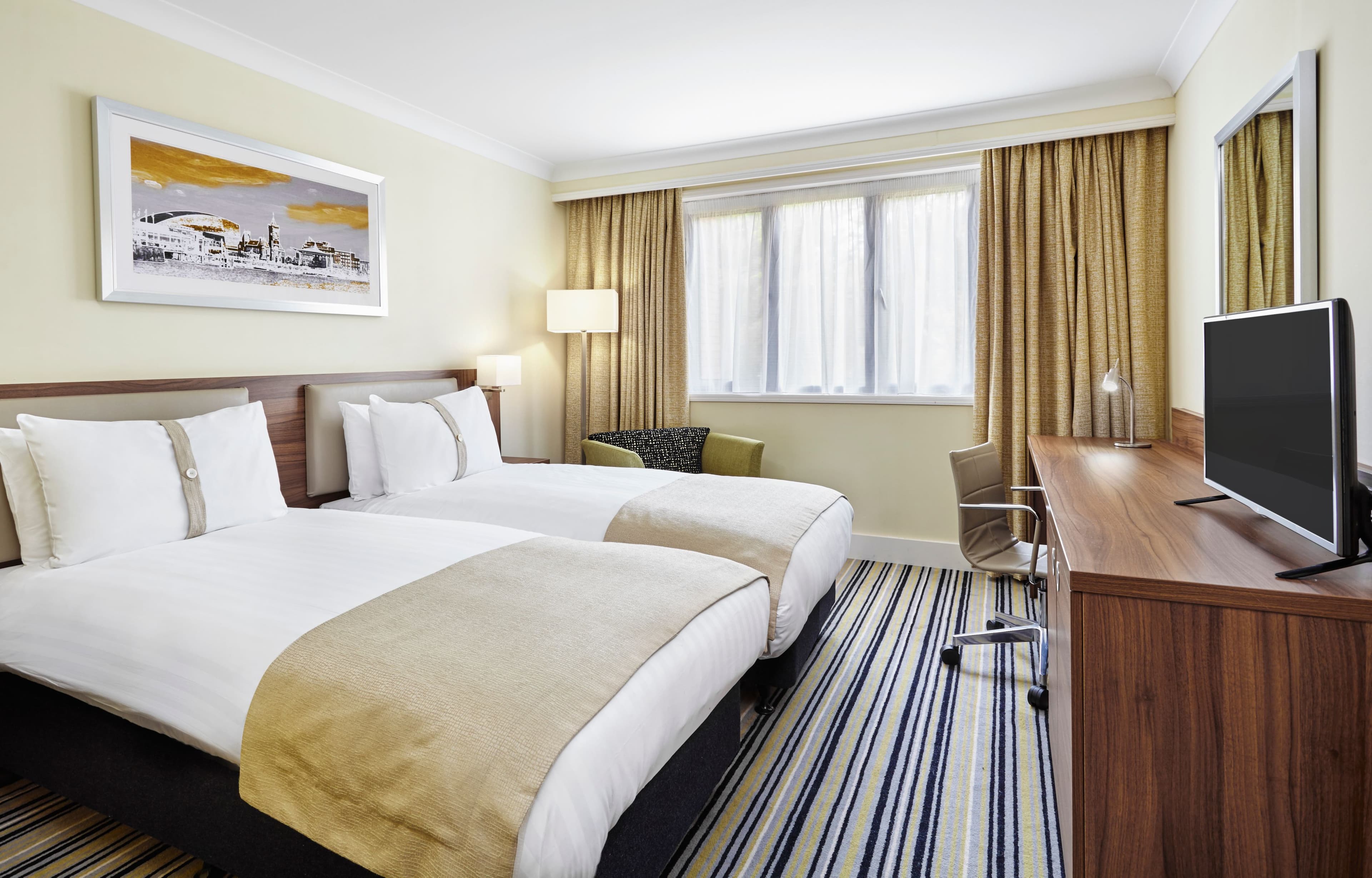 Holiday Inn Cardiff - North M4, Jct.32 — 8