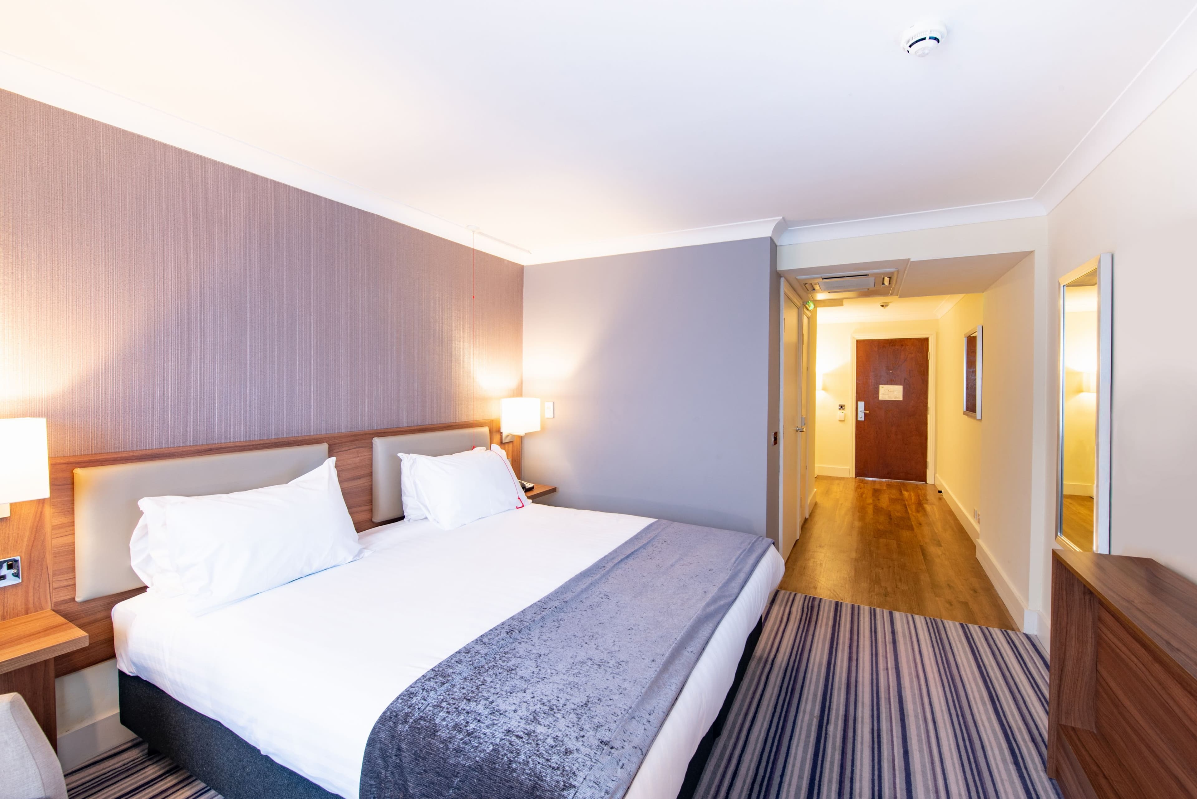 Holiday Inn Cardiff - North M4, Jct.32 — 11