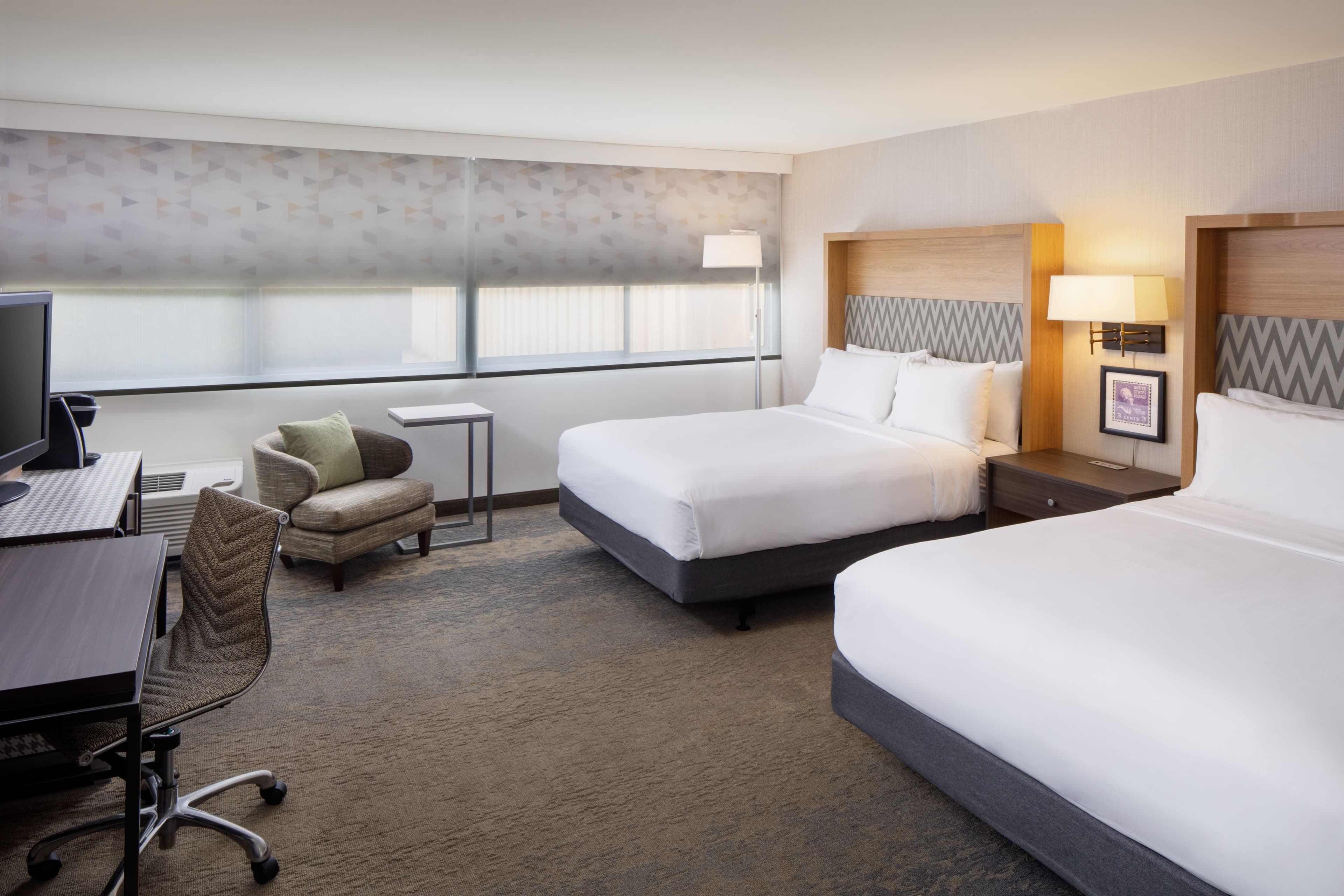 Holiday Inn Charlottesville-Monticello — 12