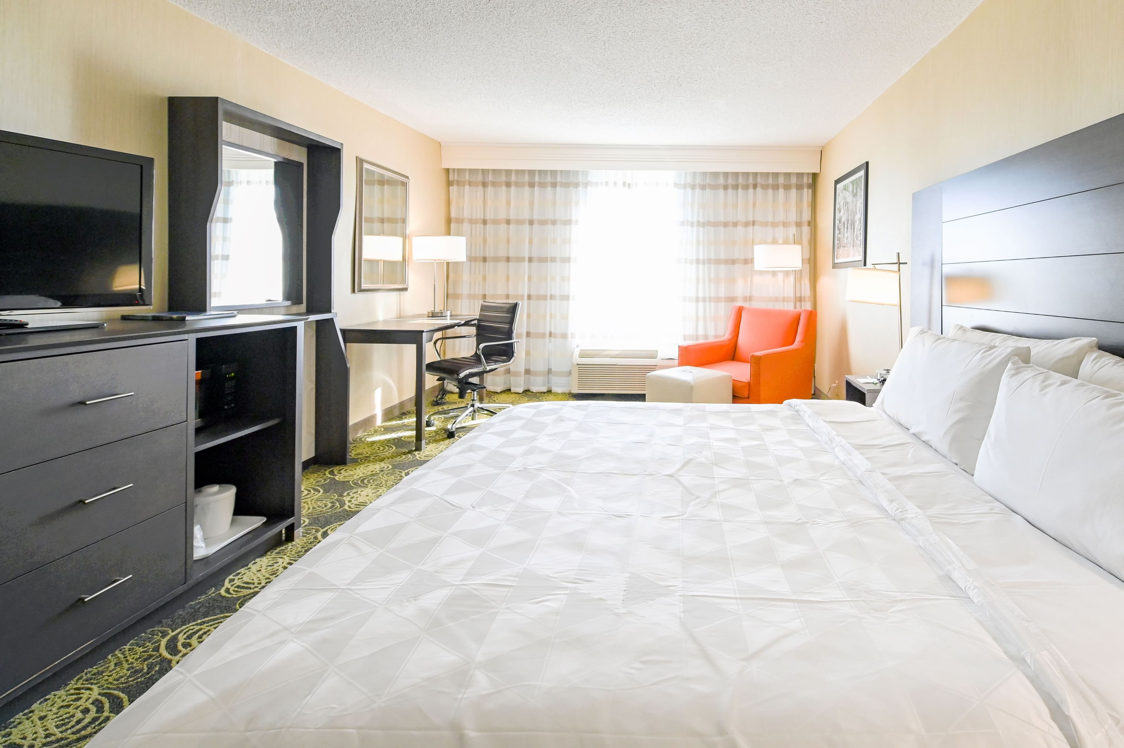 Holiday Inn Charlottesville-Univ Area — 14