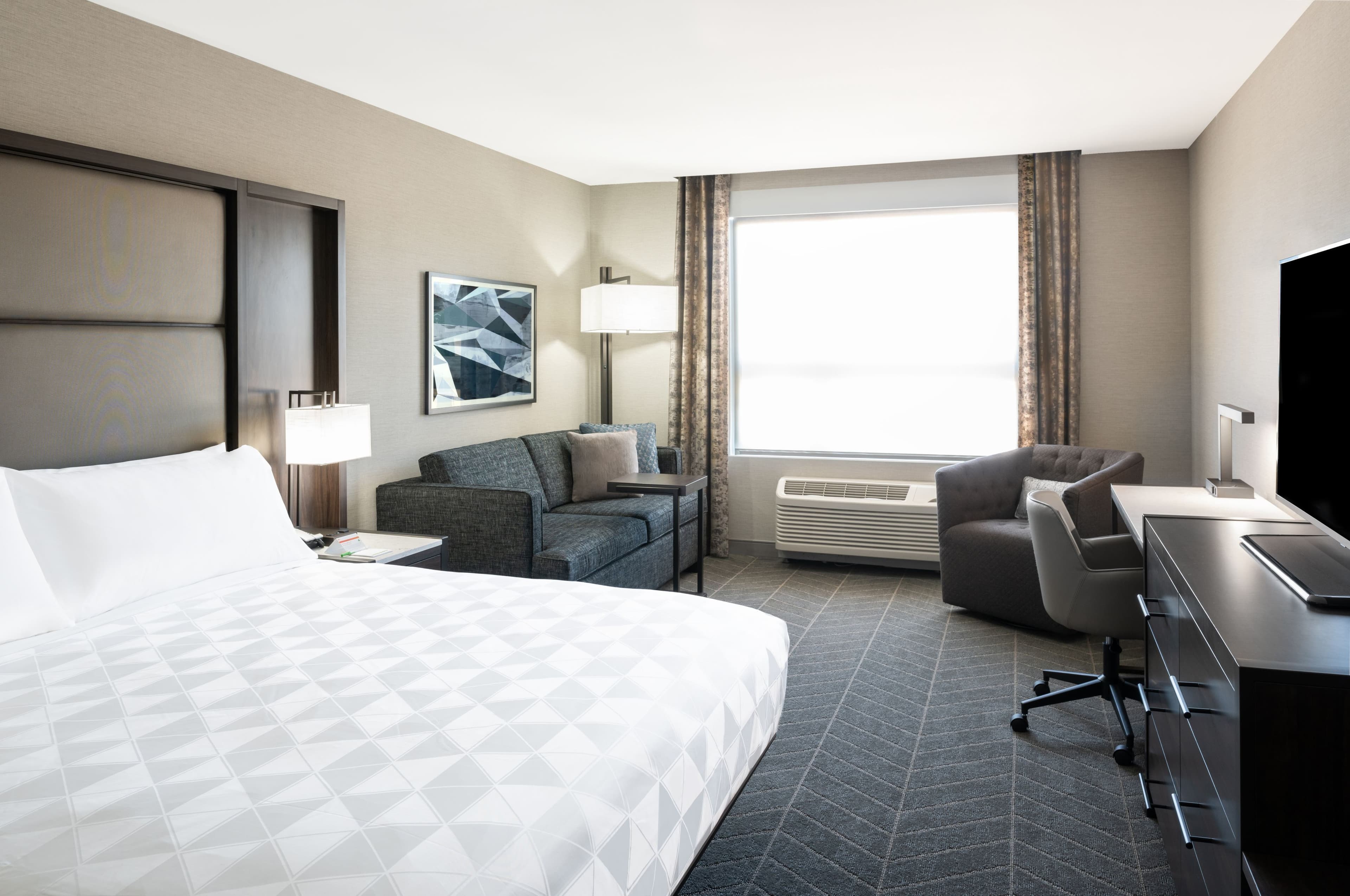Holiday Inn Boston Logan Airport - Chelsea — 7