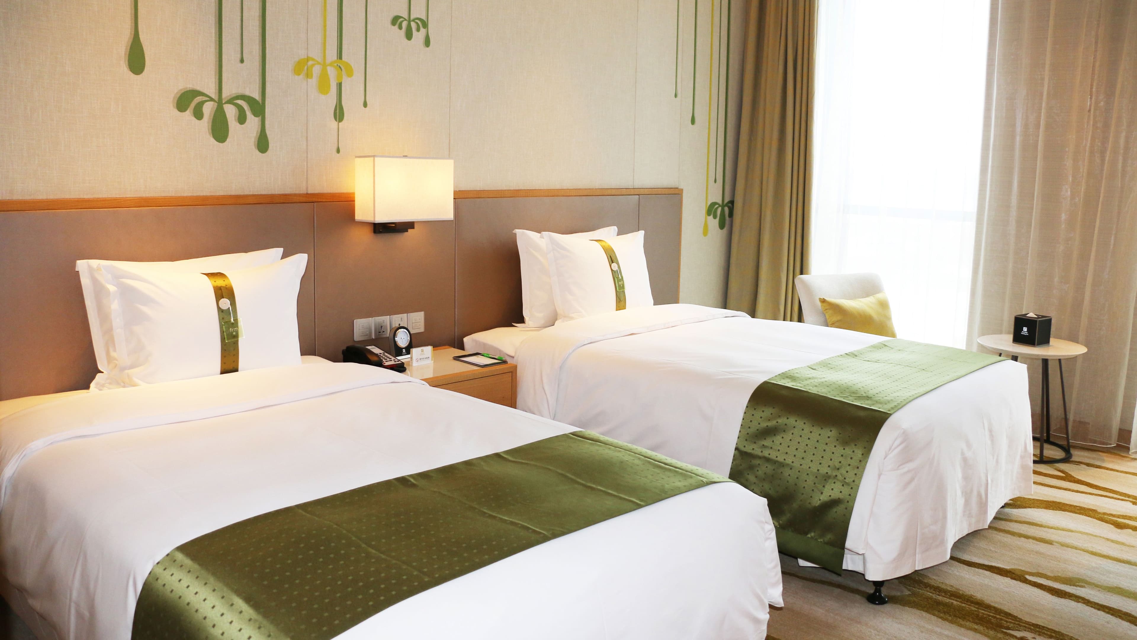 Holiday Inn Chengdu Qinhuang — 13