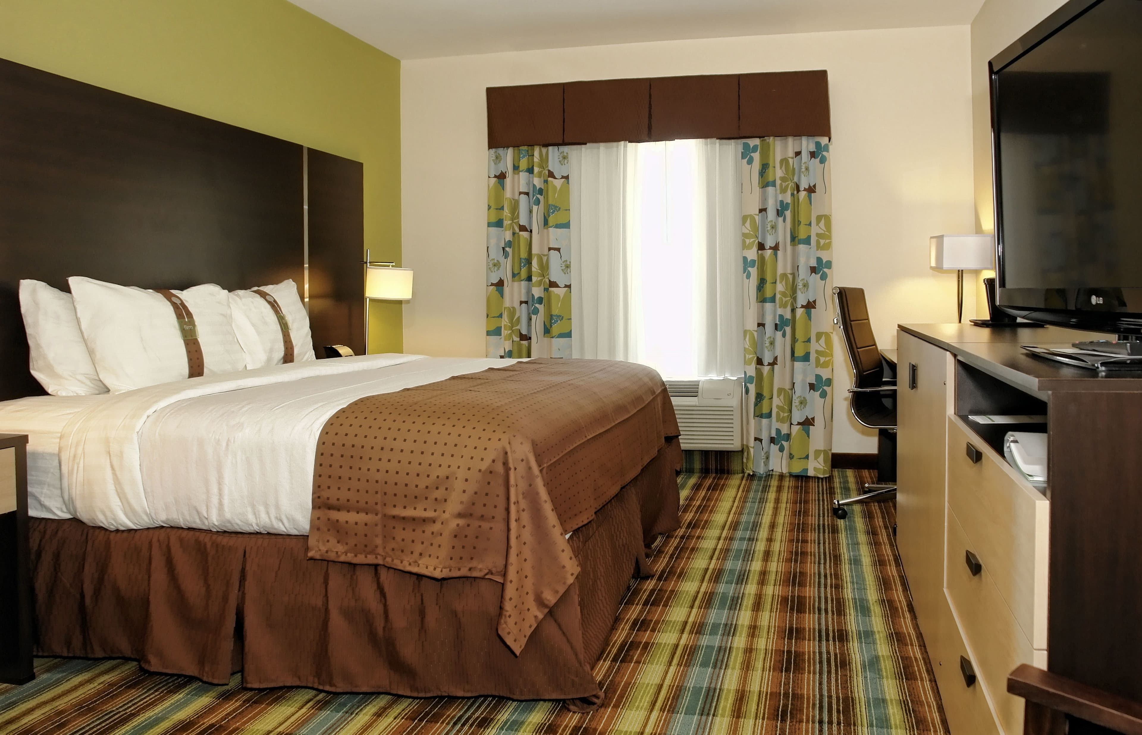 Holiday Inn Christiansburg Blacksburg - Image 3