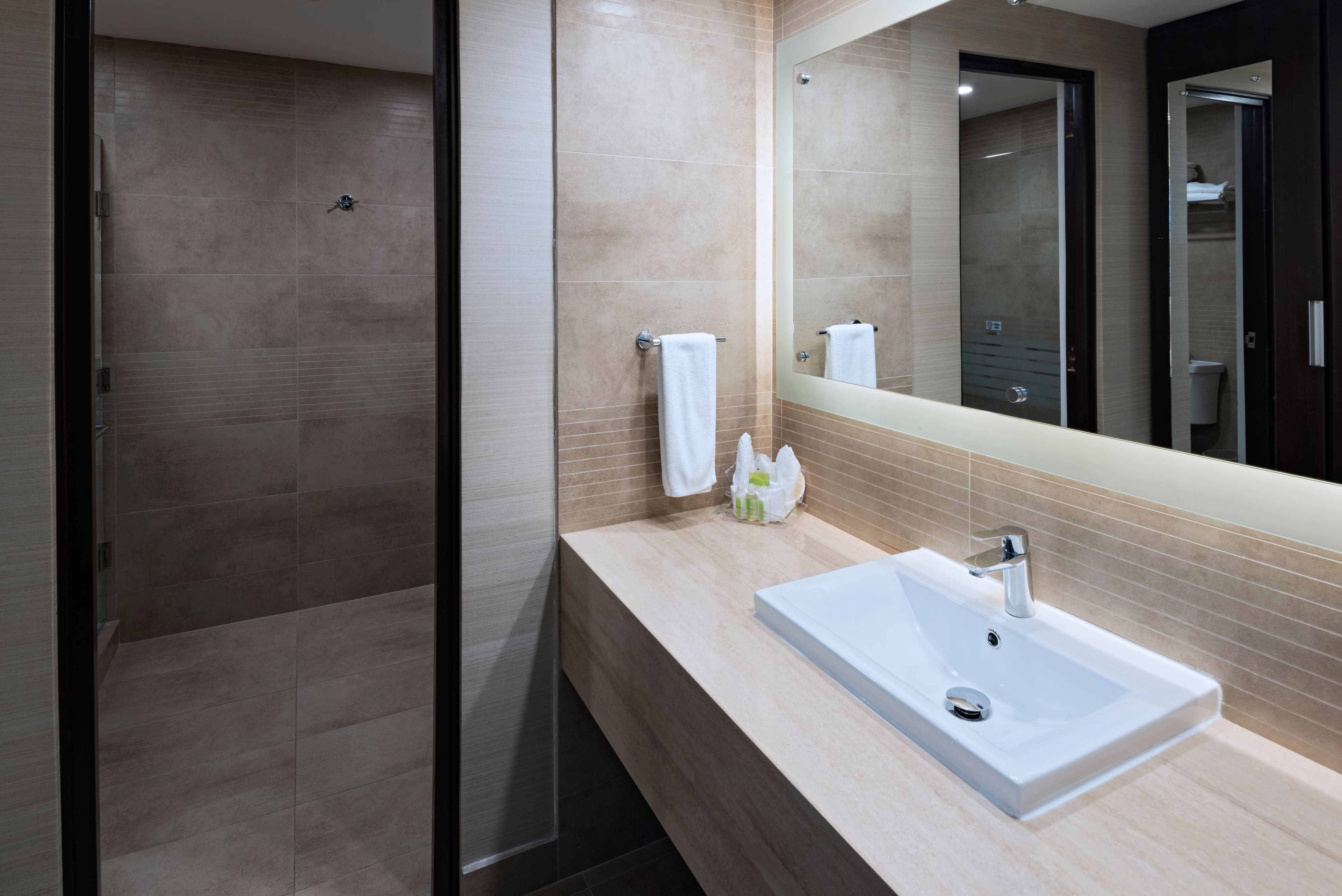 Standard Room - Image 6