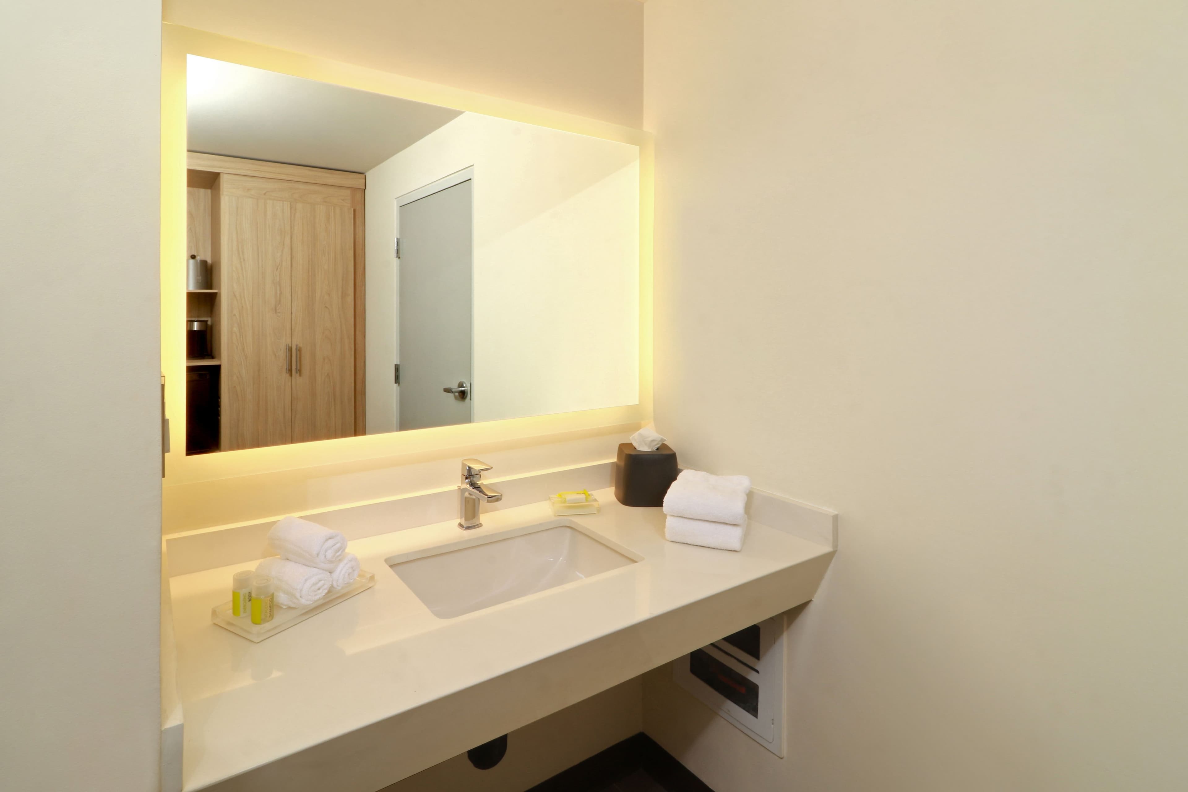 Holiday Inn Ciudad Juarez — 16
