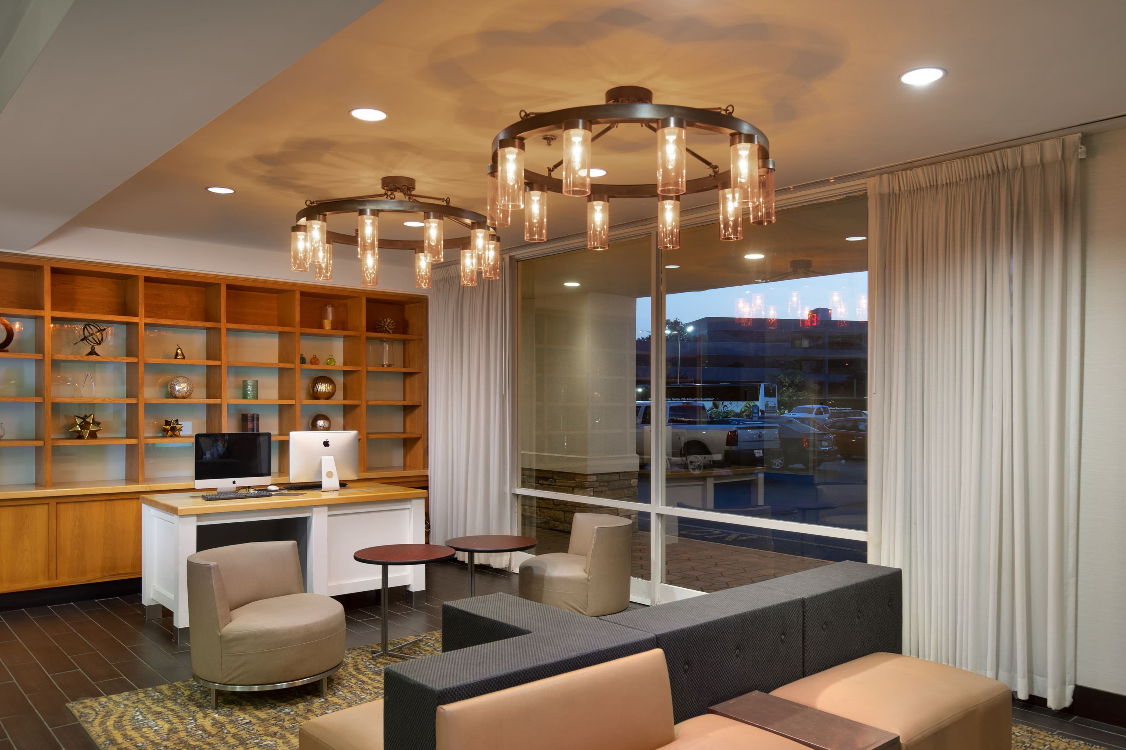 Holiday Inn Clark - Newark Area - Image 1