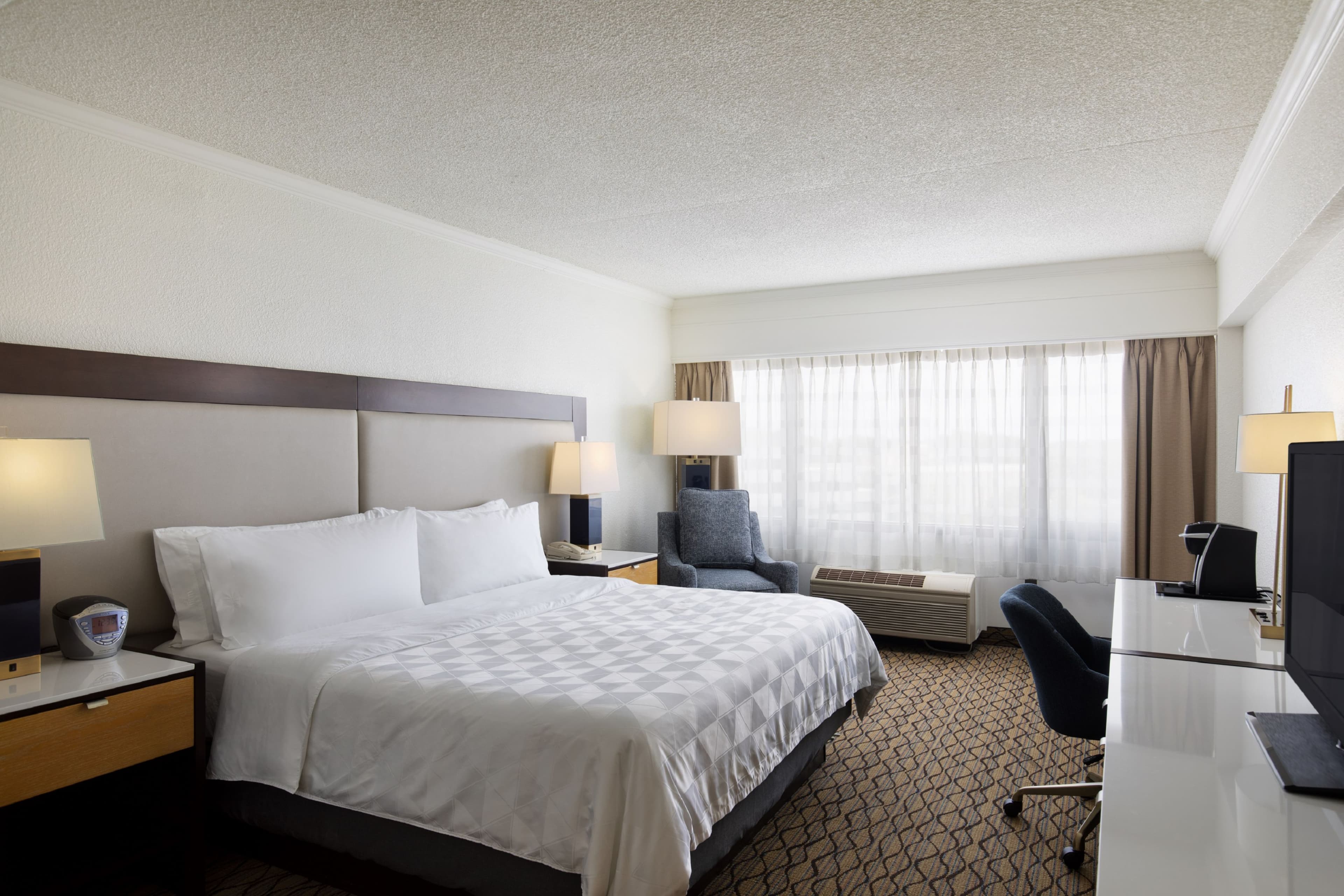 Holiday Inn Clark - Newark Area - Image 3