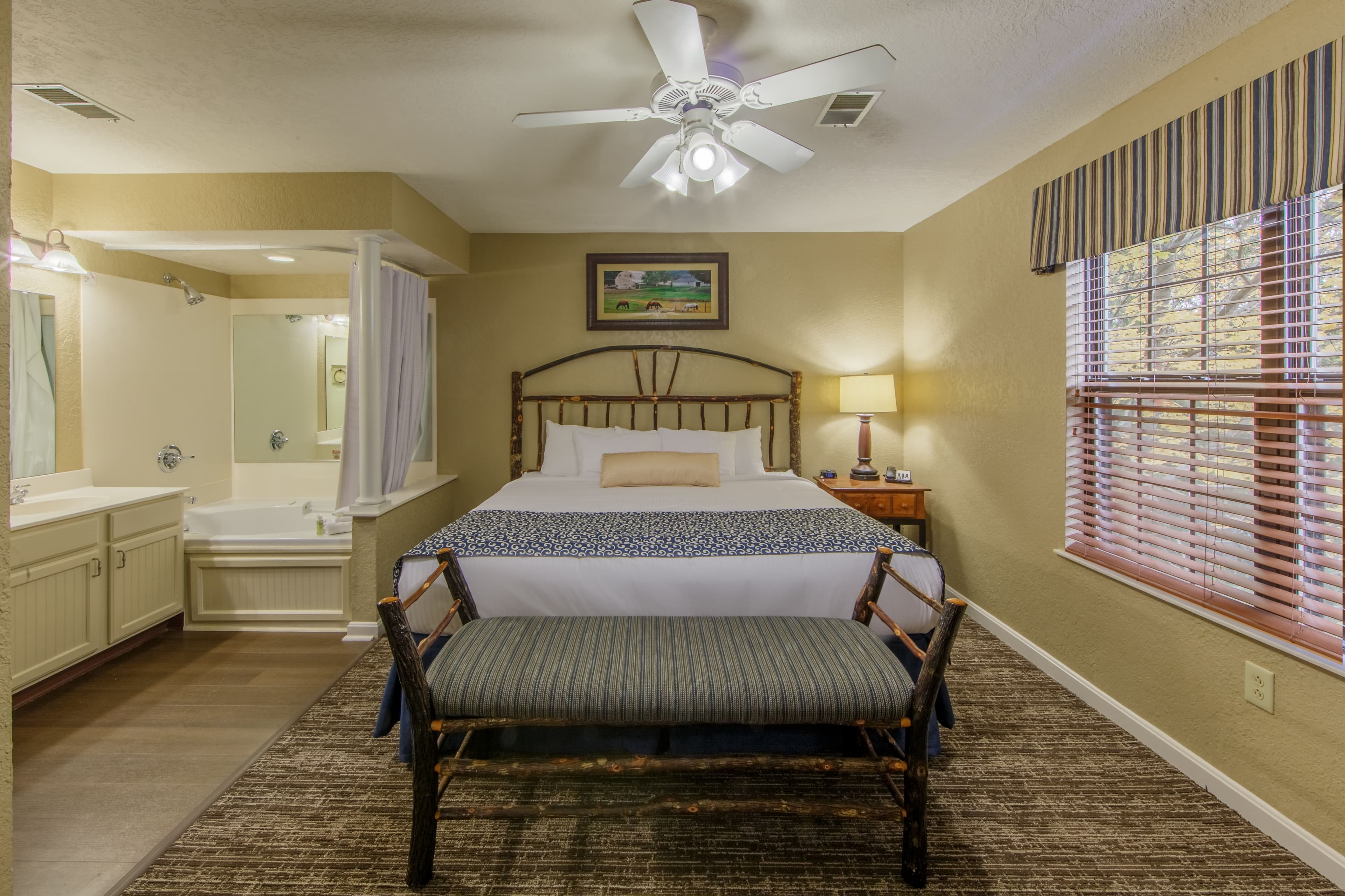 Holiday Inn Club Vacations Oak n Spruce Resort Berkshires - Image 5