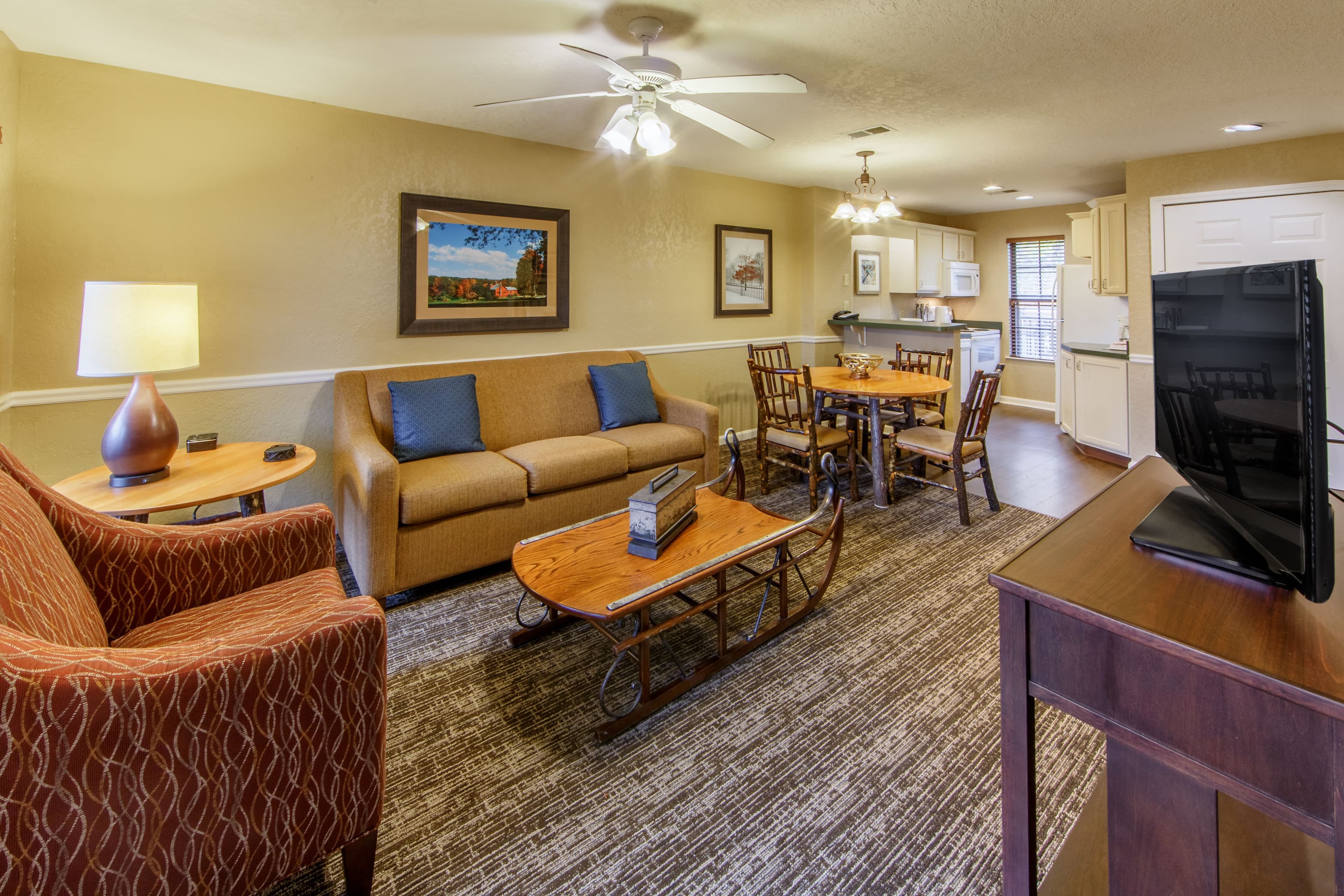 Holiday Inn Club Vacations Oak n Spruce Resort Berkshires - Image 2