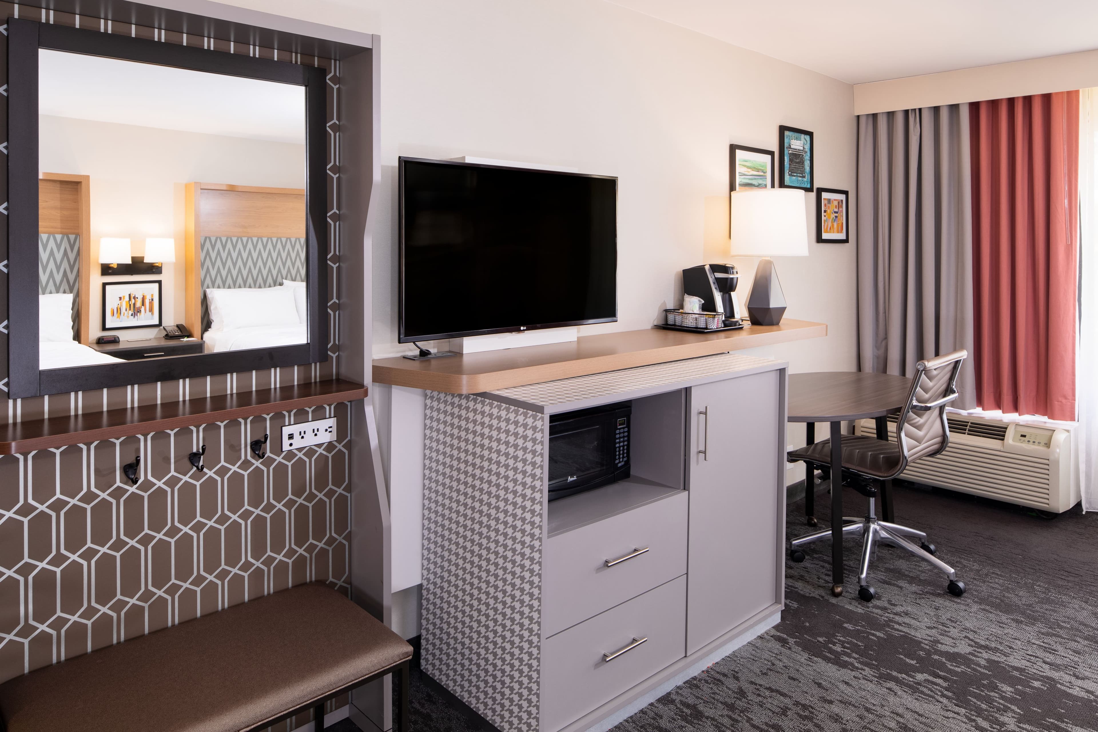 Holiday Inn Washington-College Pk (I-95) — 6