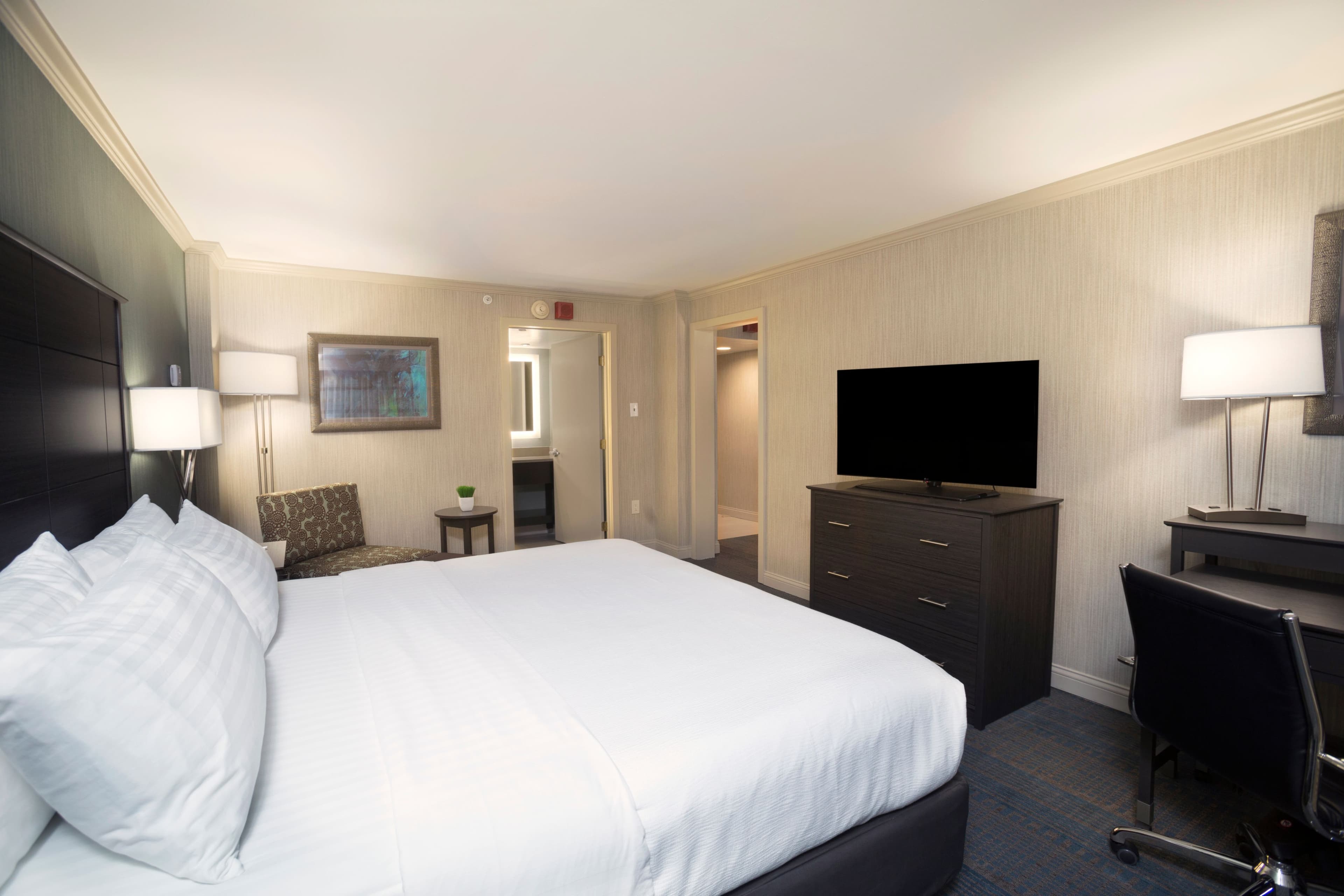 Holiday Inn Columbus Dwtn-Capitol Square — 7