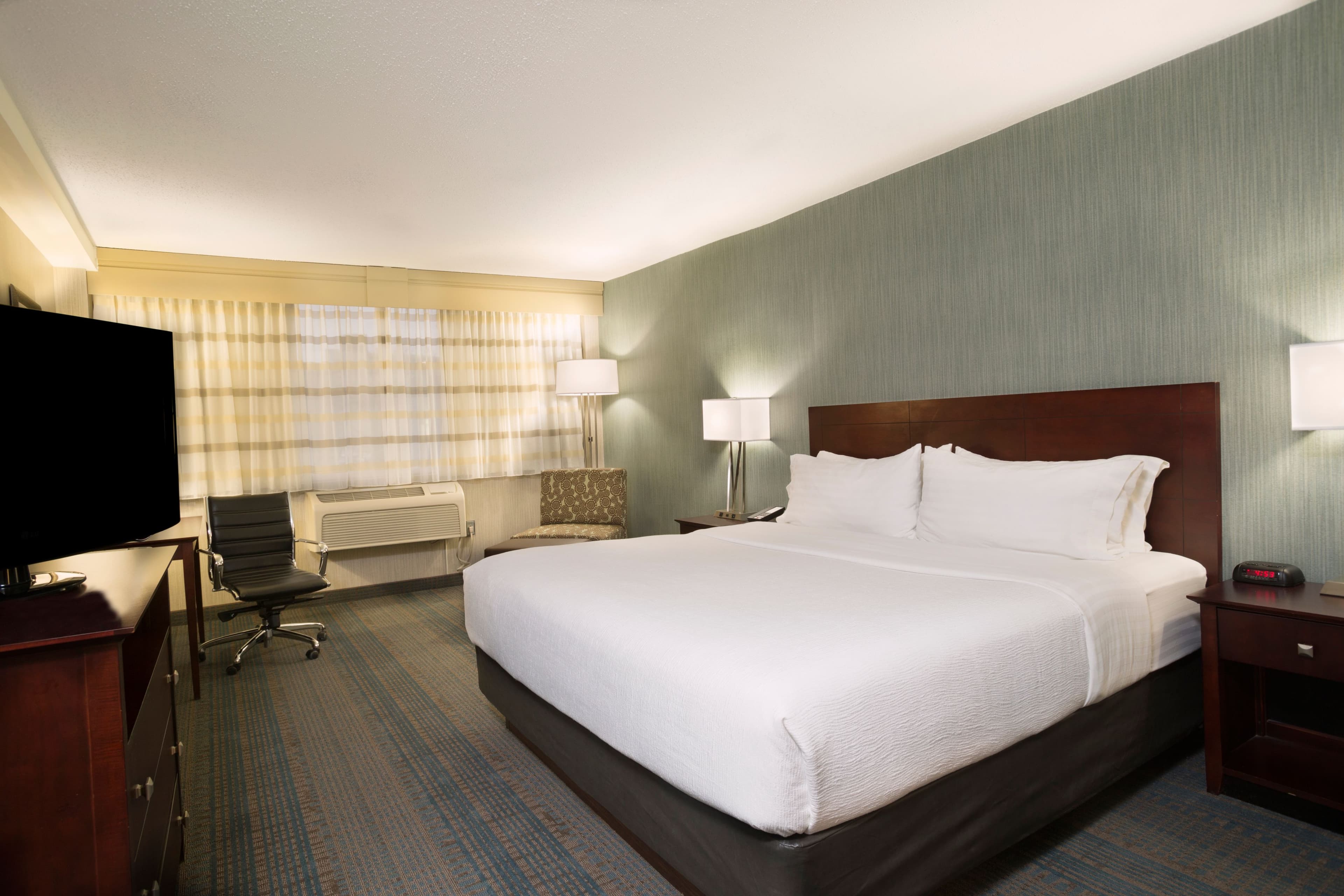 Holiday Inn Columbus Dwtn-Capitol Square — 10