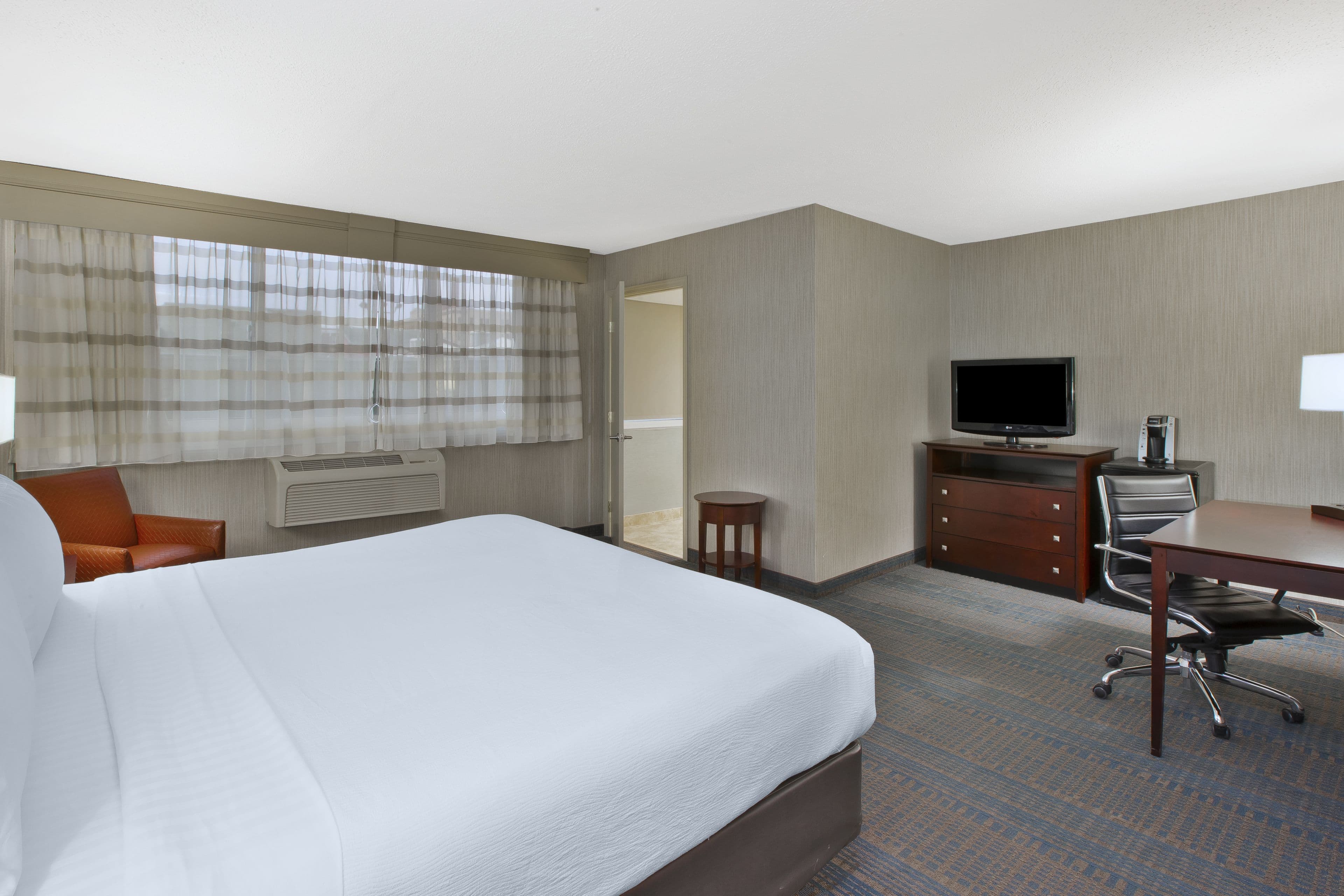 Holiday Inn Columbus Dwtn-Capitol Square — 8