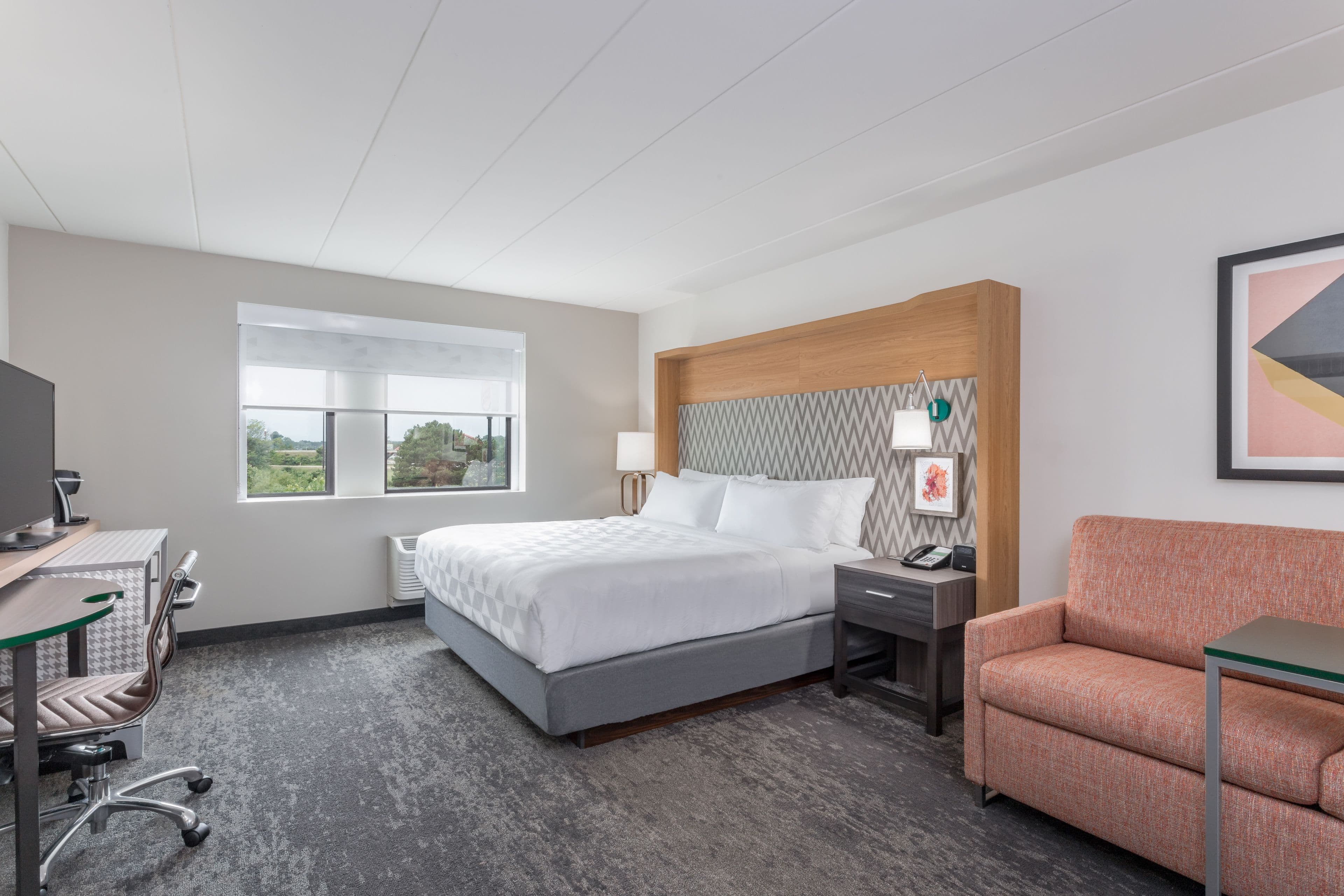 Holiday Inn Columbus — 6