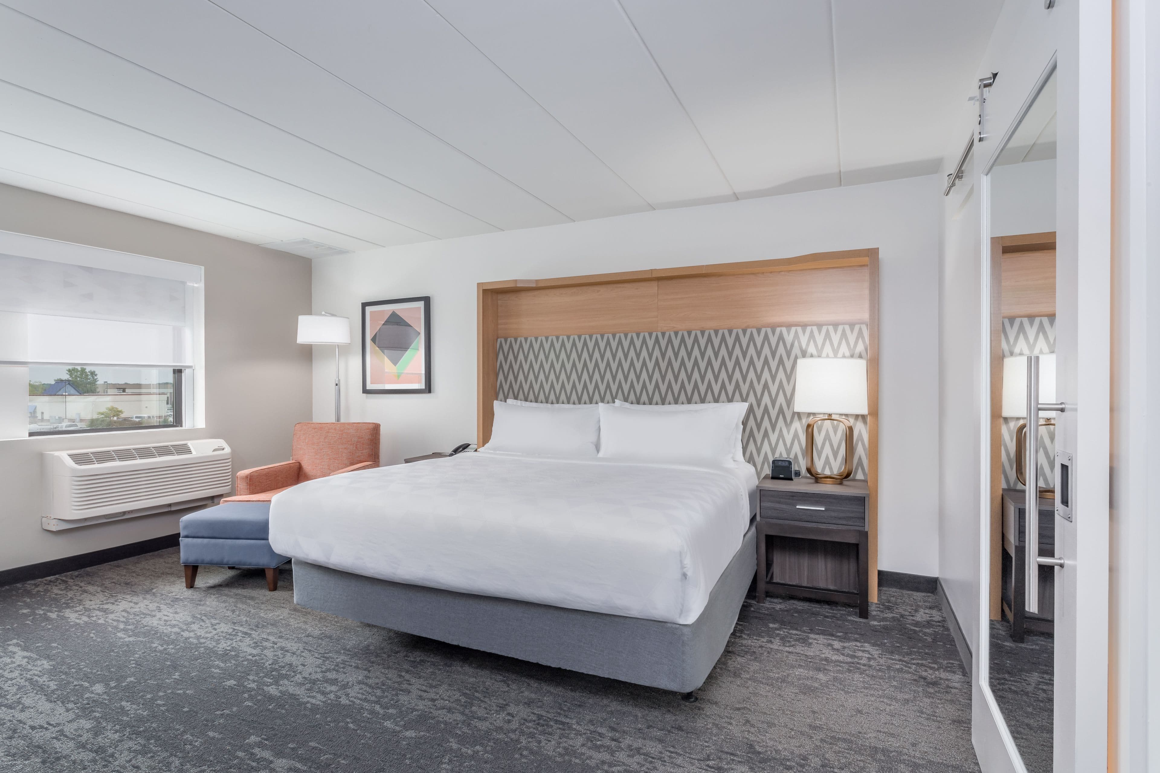 Holiday Inn Columbus — 10