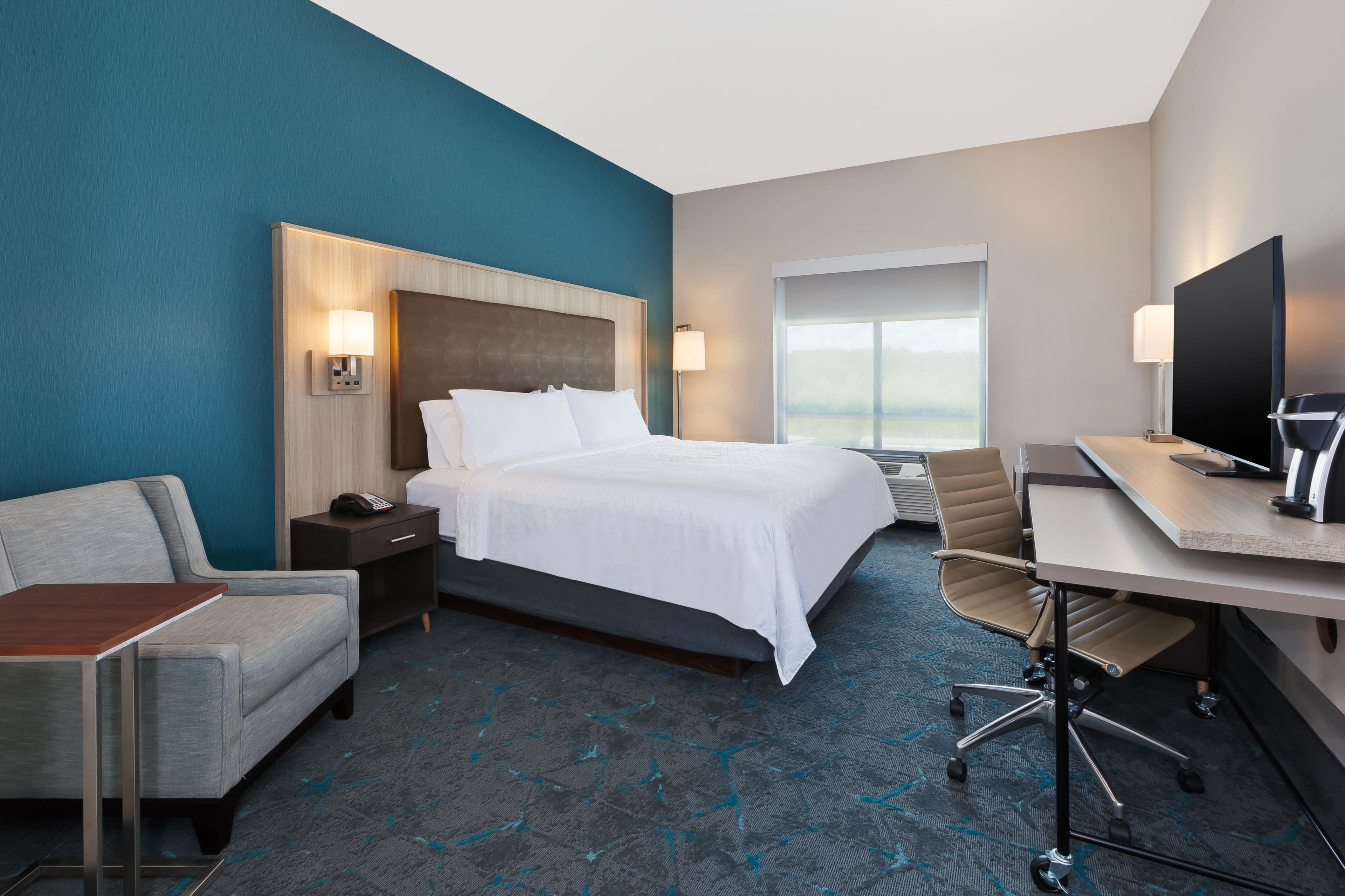 Holiday Inn Cookeville - Image 5
