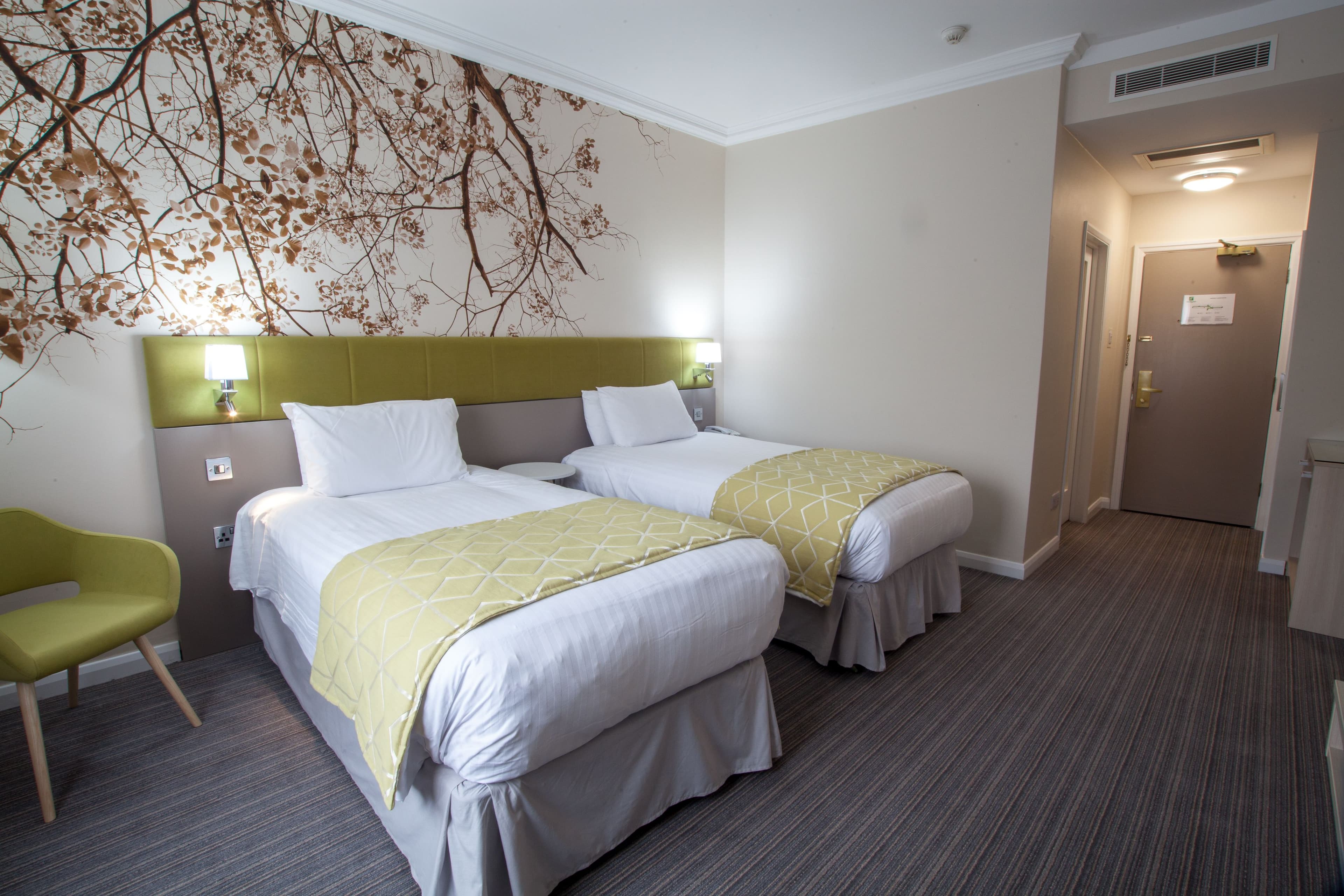 Holiday Inn Corby Kettering Hotel & Spa — 23