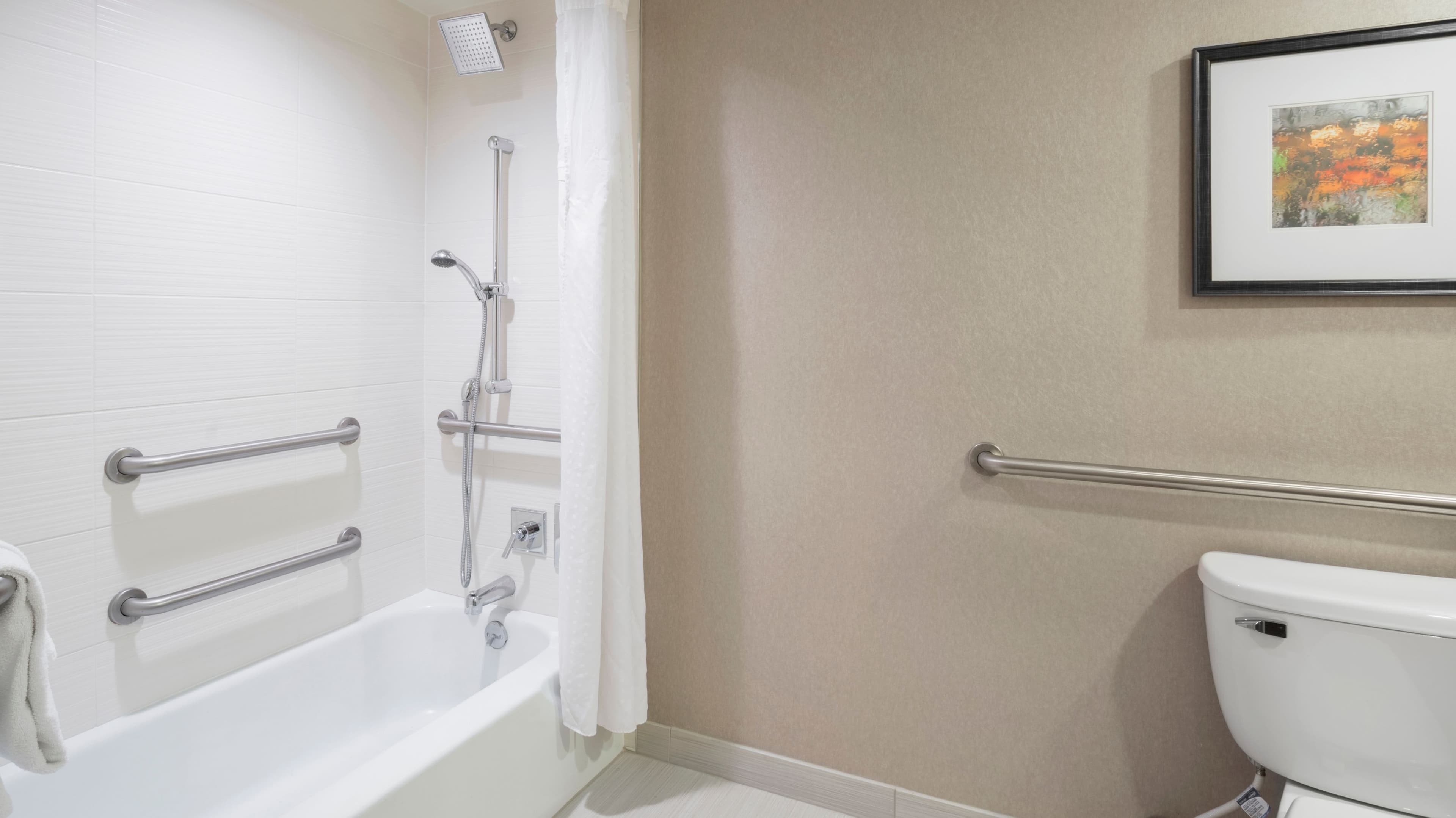 Holiday Inn Cincinnati-Riverfront — 13