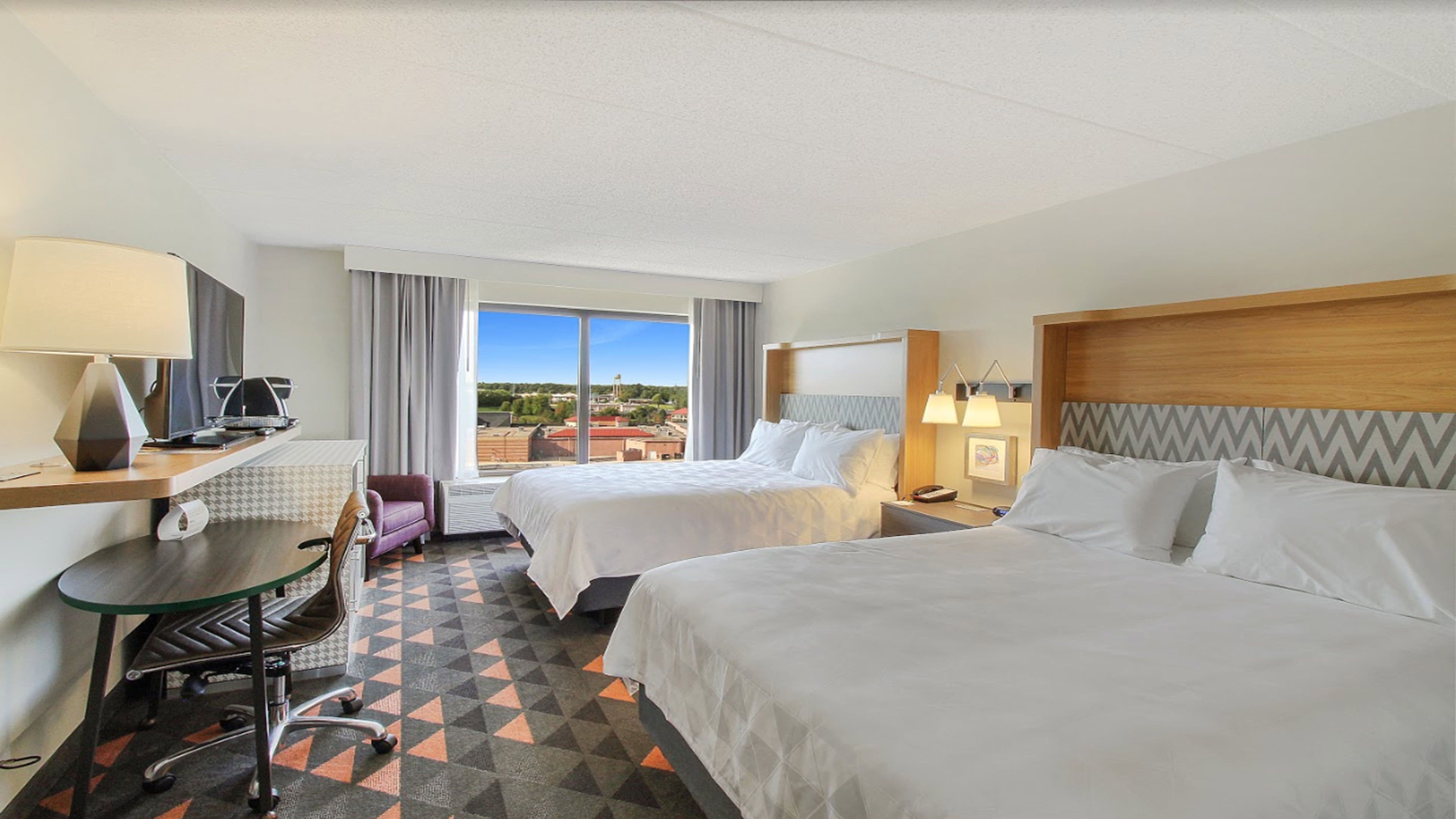 Holiday Inn Chicago Nw Crystal Lk Conv Ctr — 11