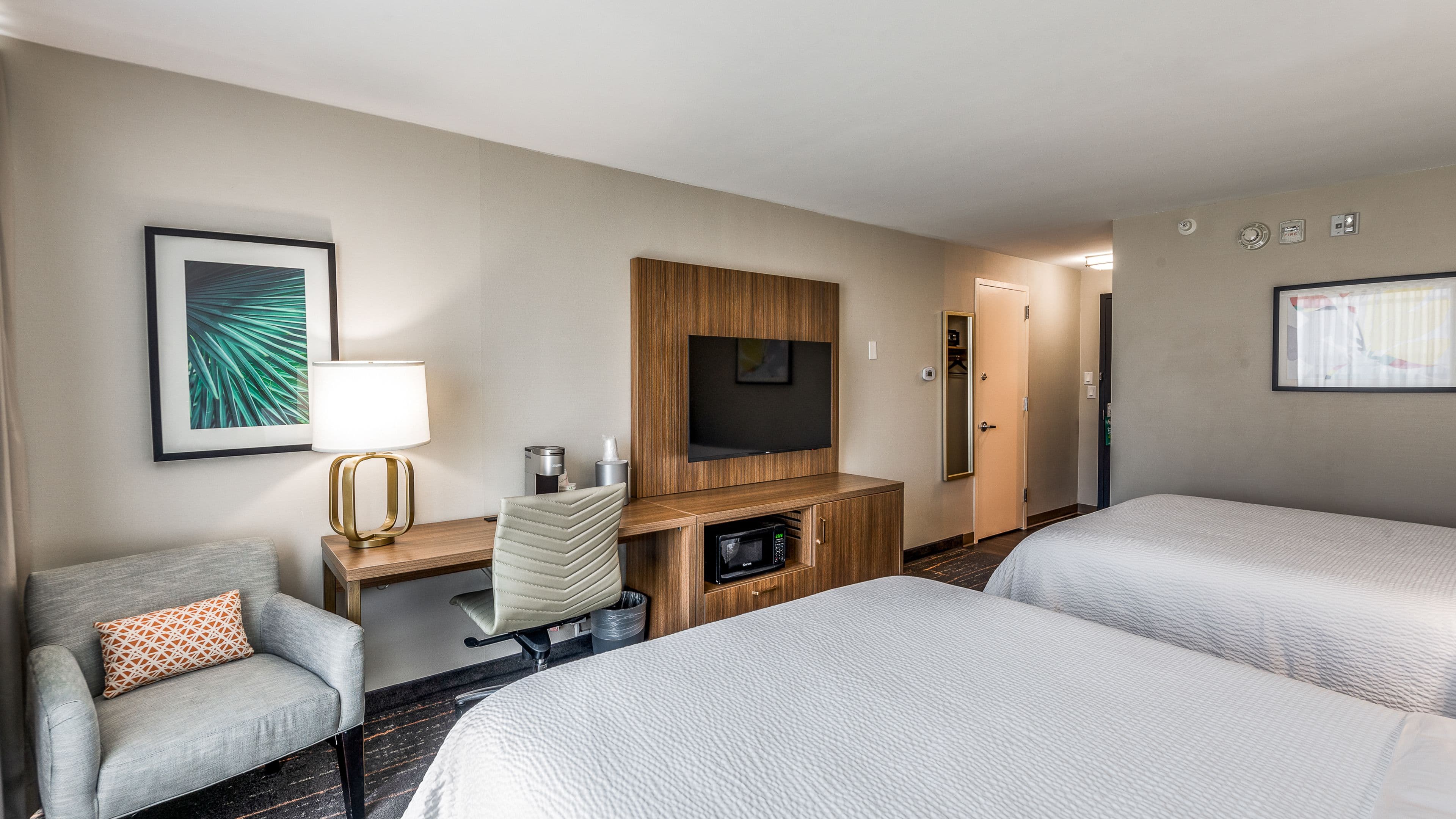 Holiday Inn Dallas Market Ctr Love Field — 11