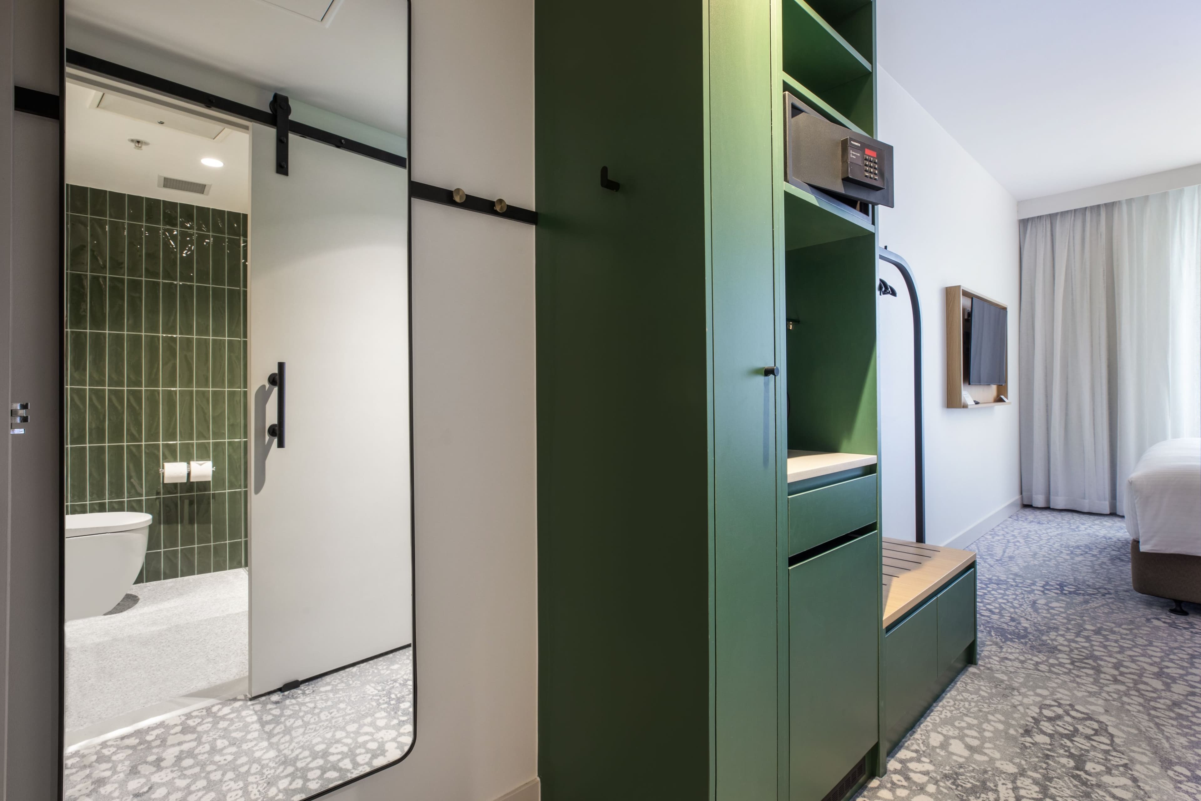 Holiday Inn Dandenong — 10