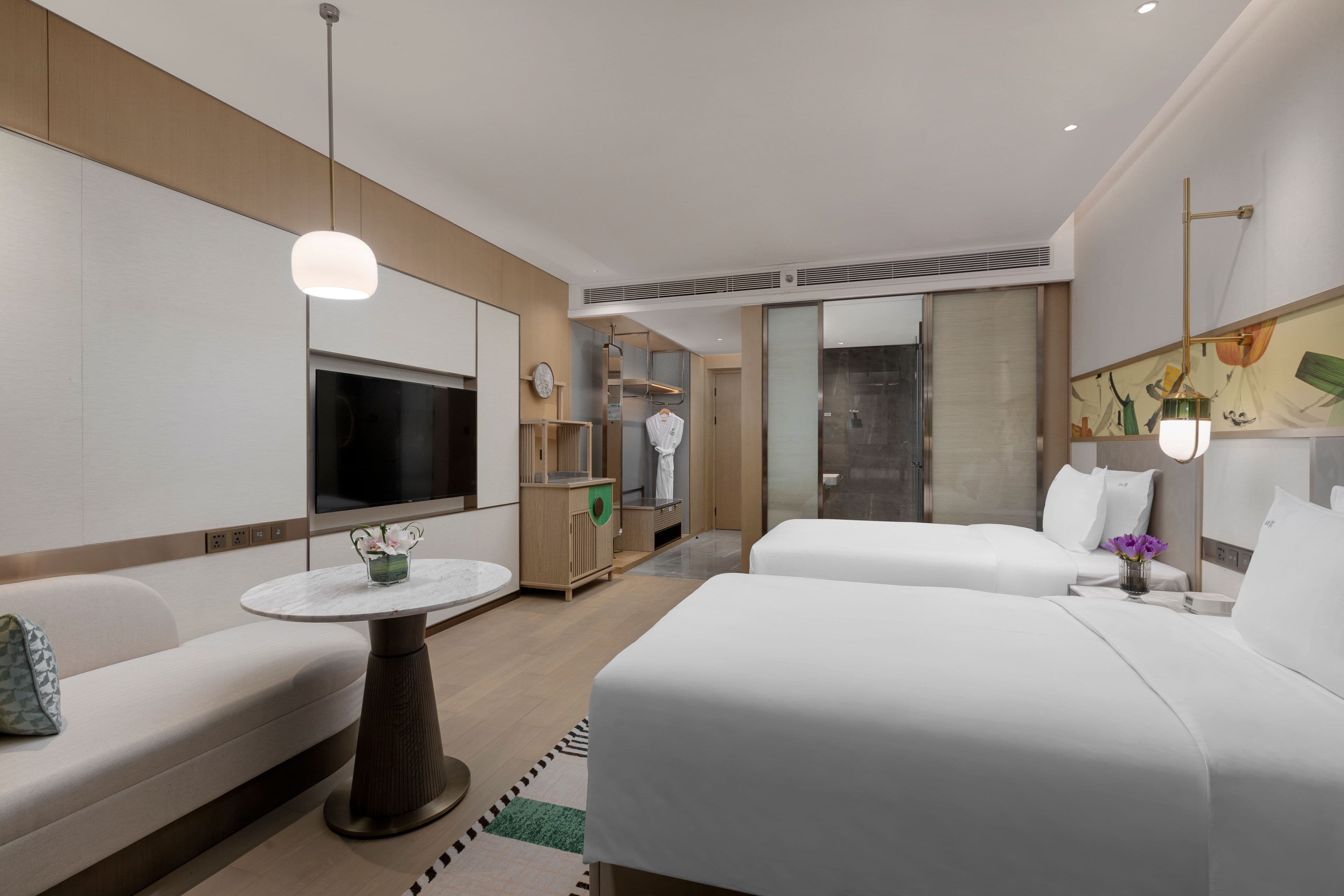 Holiday Inn Deqing Xinshi Ancient Town — 23