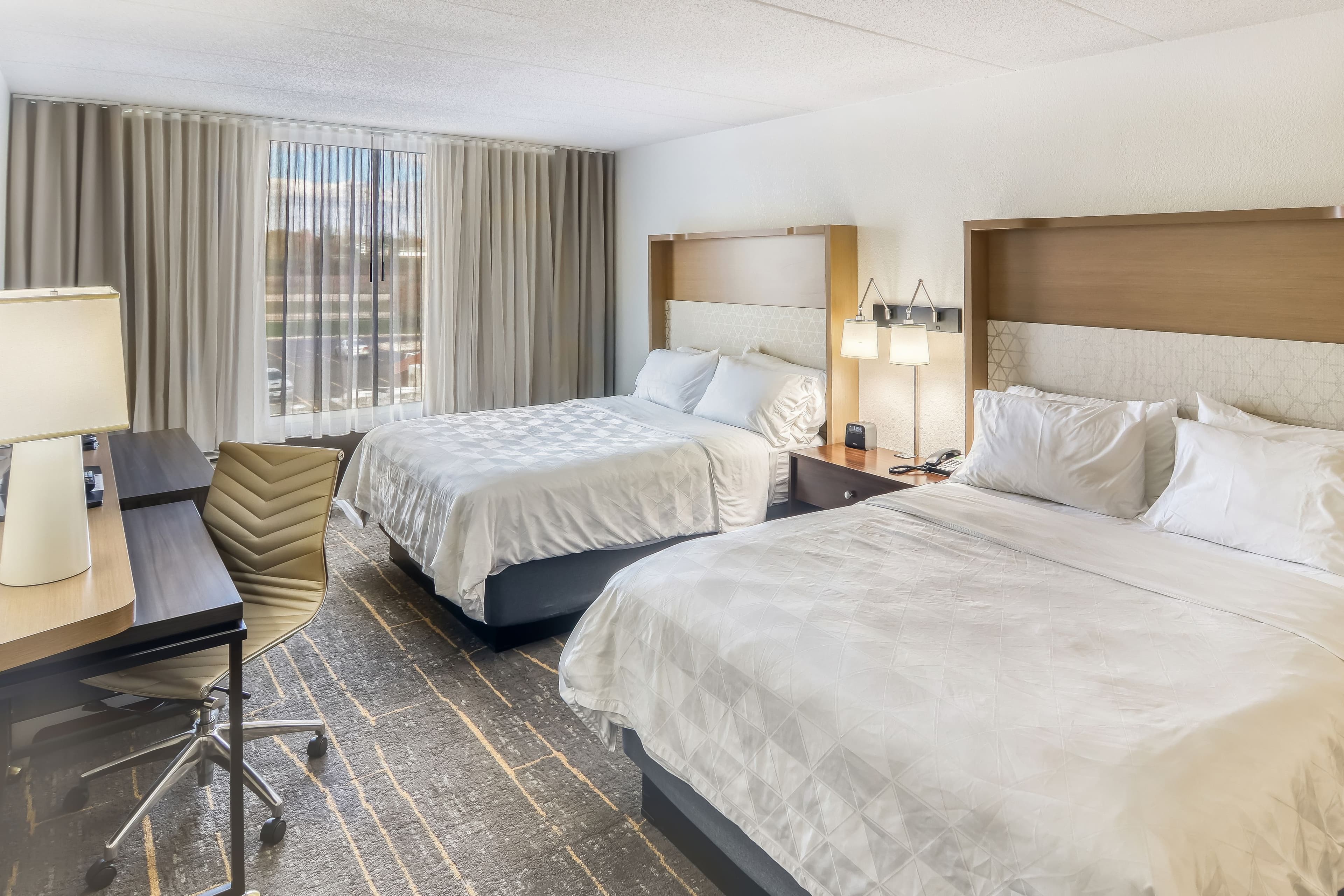 Holiday Inn Detroit Lakes - Lakefront — 7