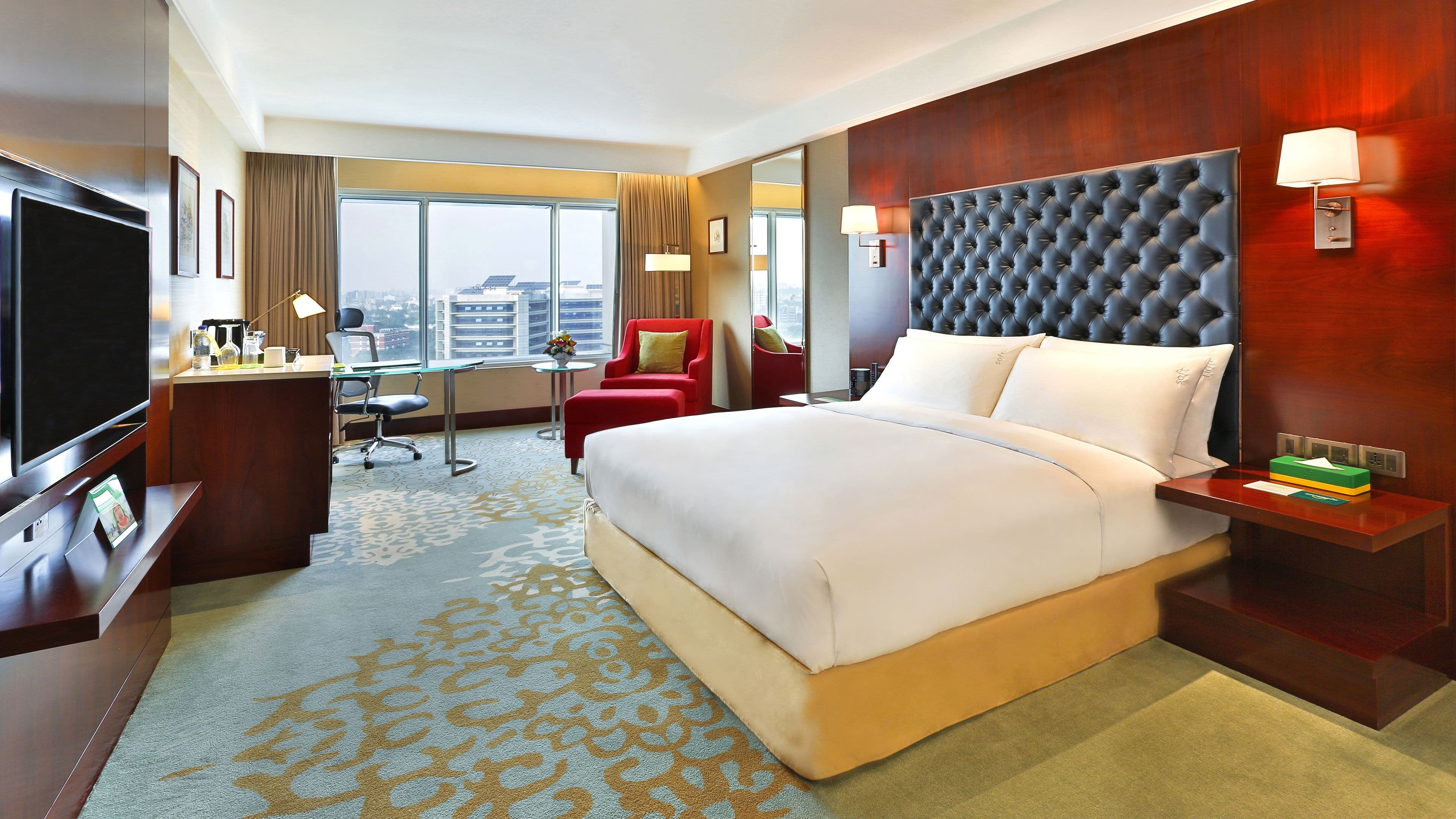 Holiday Inn Dhaka City Centre - Image 4