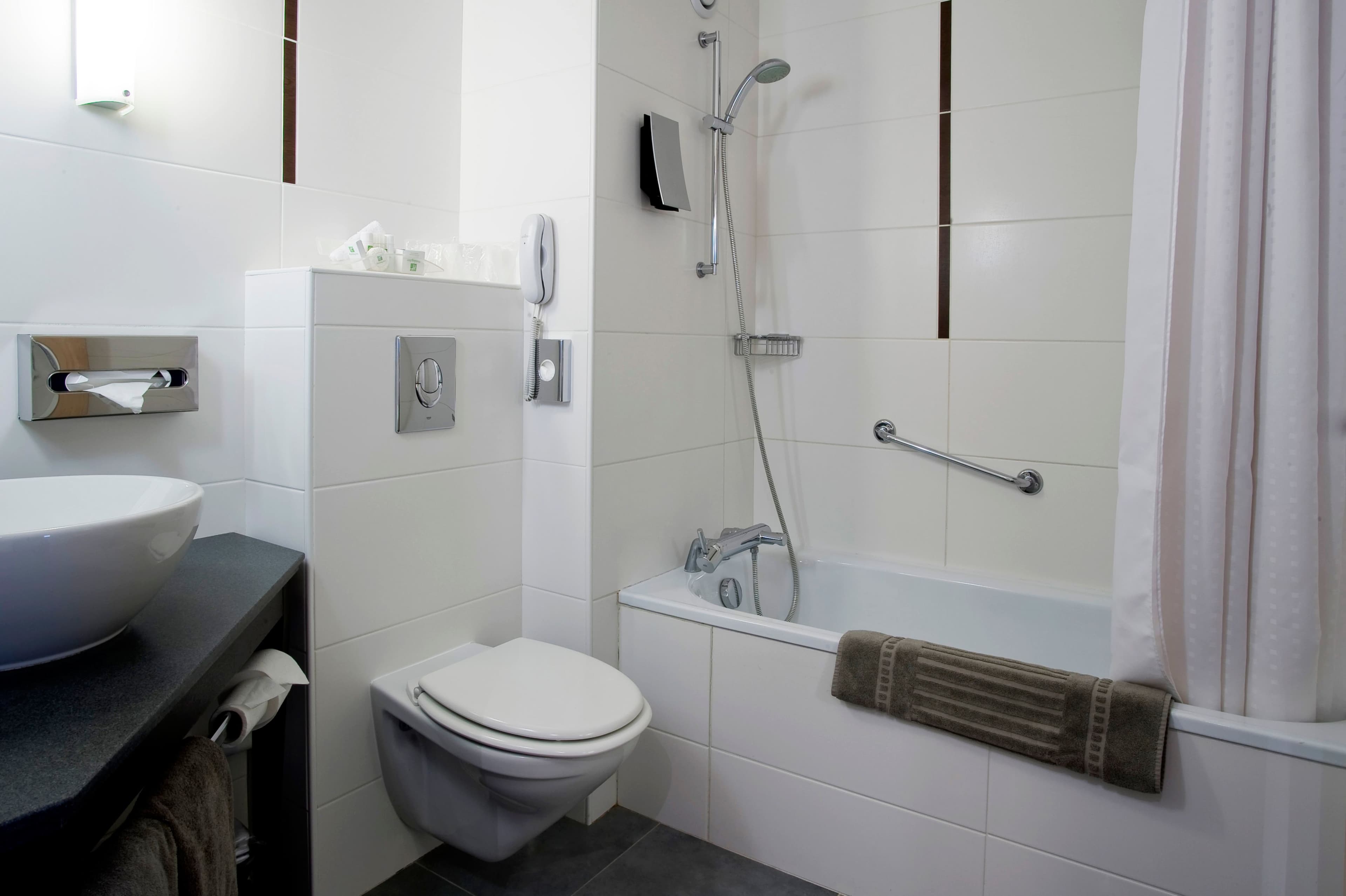 Holiday Inn Dijon - Image 3