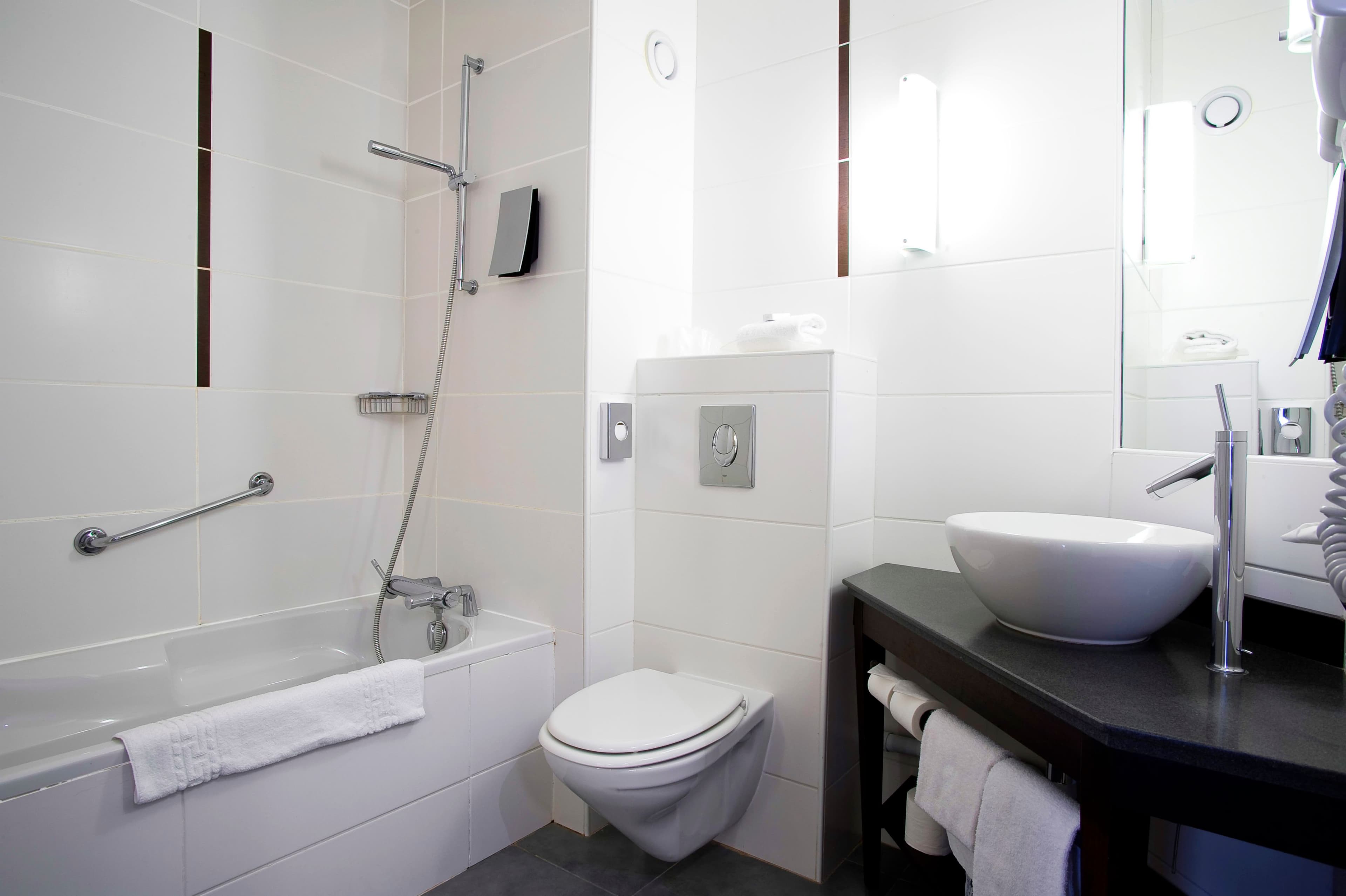 Holiday Inn Dijon - Image 4