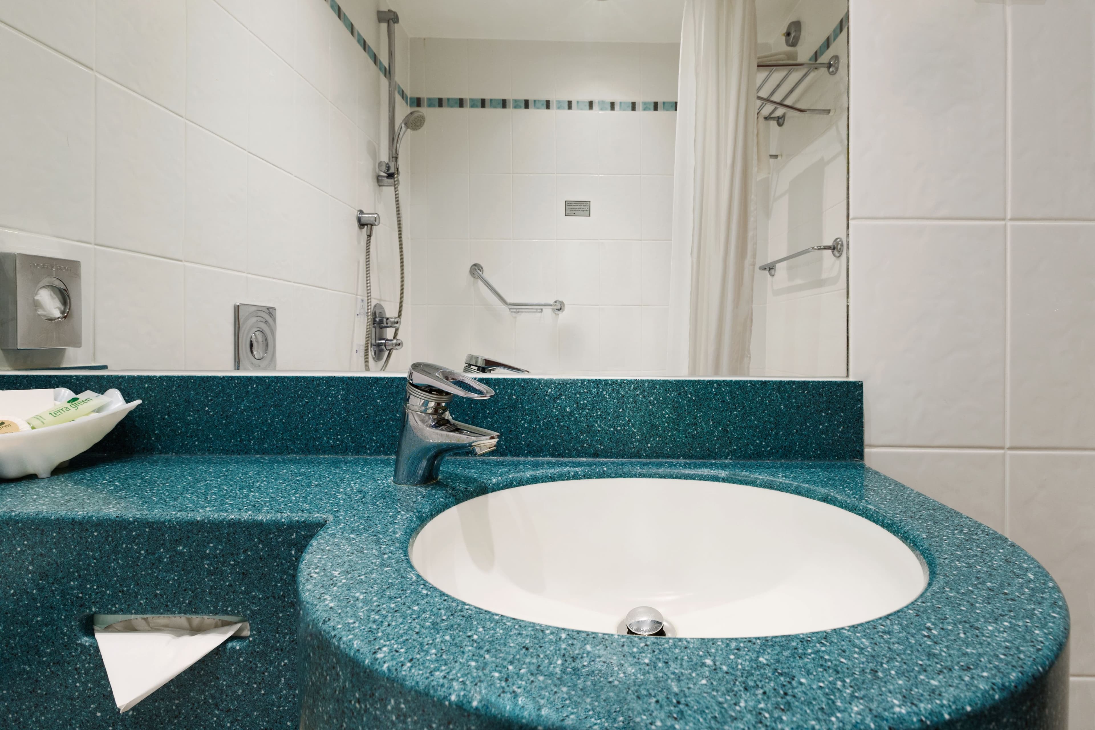 Holiday Inn Dover - Image 2