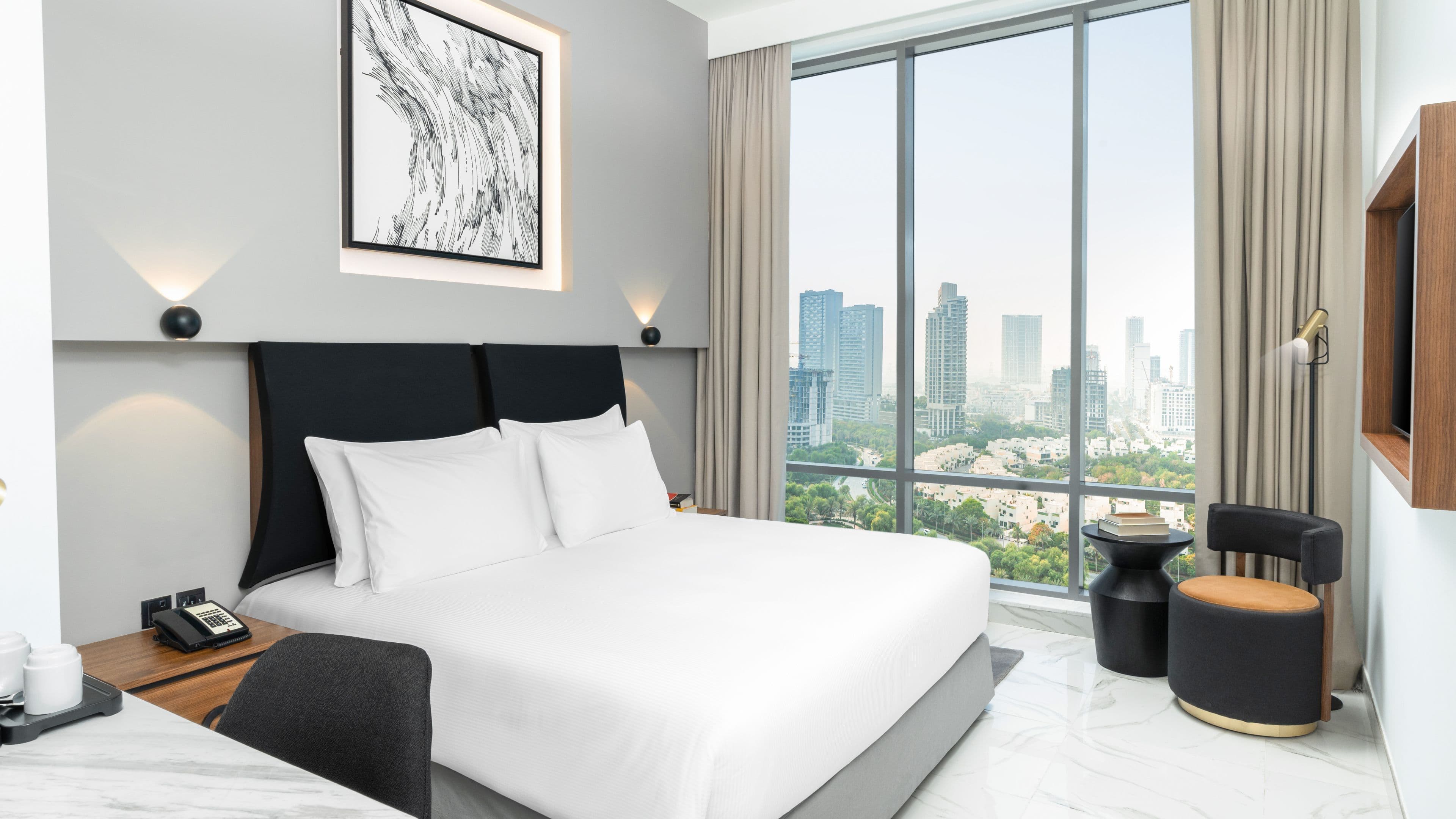 Holiday Inn Dubai Jumeirah Village Circle - Image 4