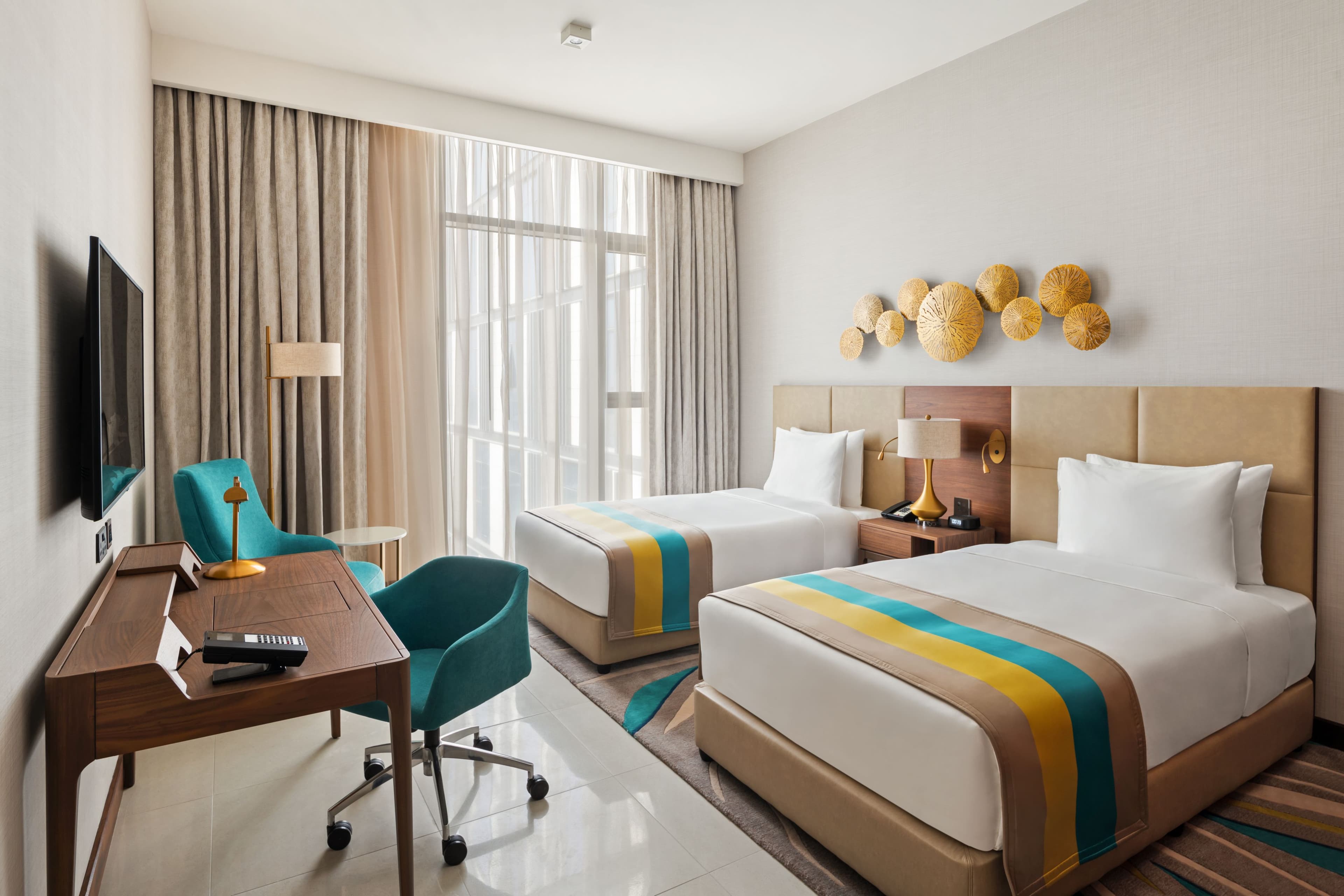 Holiday Inn Dubai Al-Maktoum Airport — 14