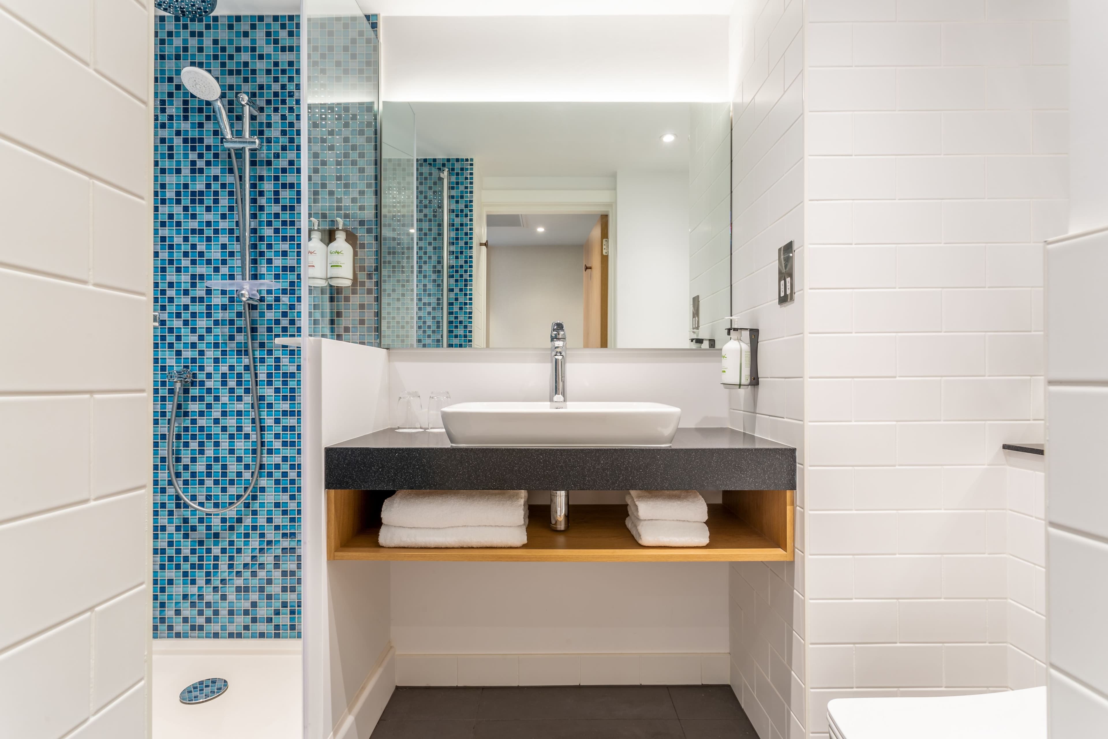 Holiday Inn Dublin Airport — 16