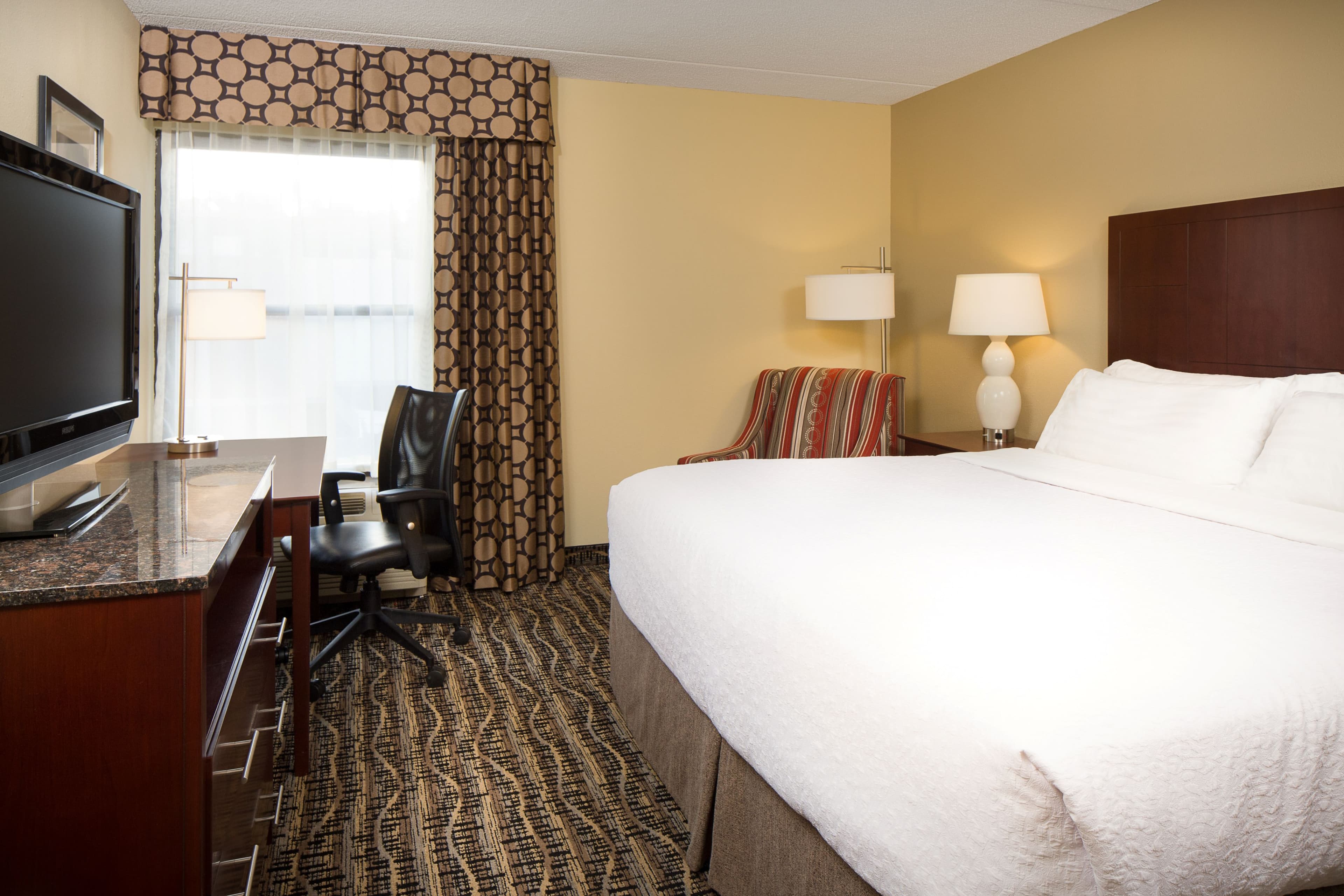 Holiday Inn Dubuque/Galena - Image 2