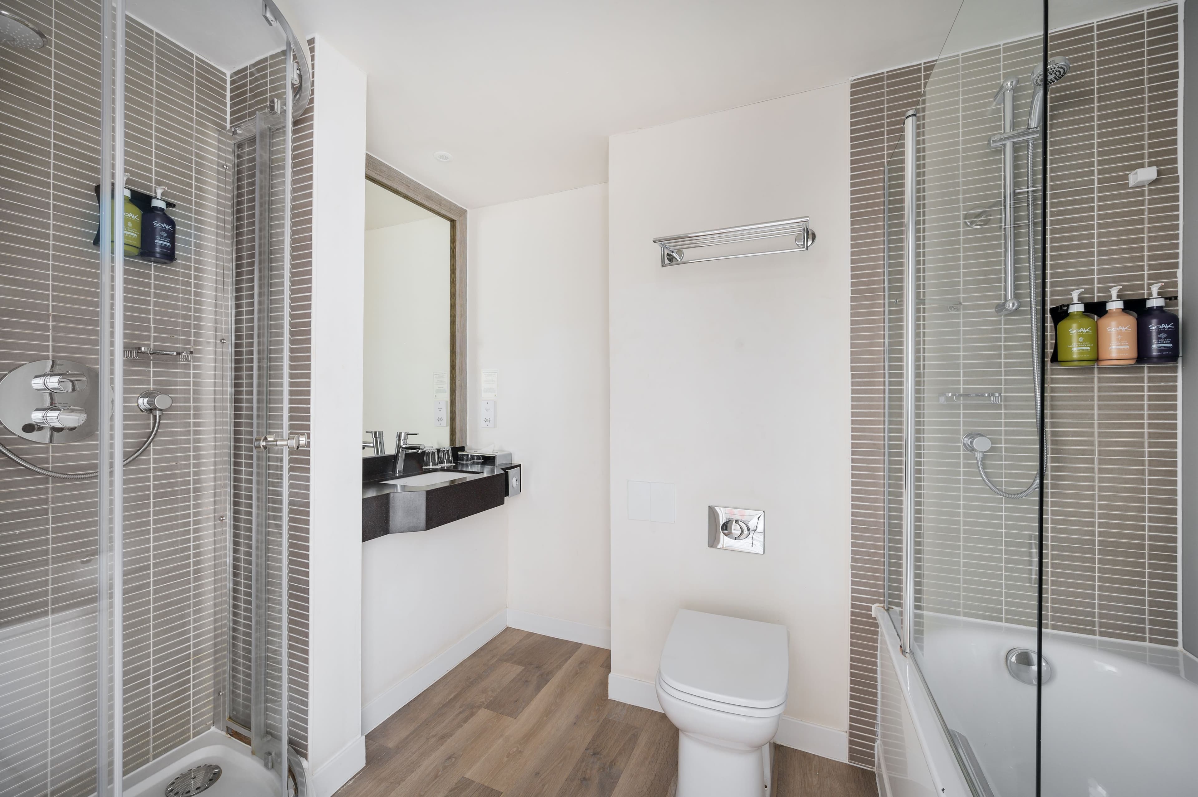 Holiday Inn Glasgow - East Kilbride — 11