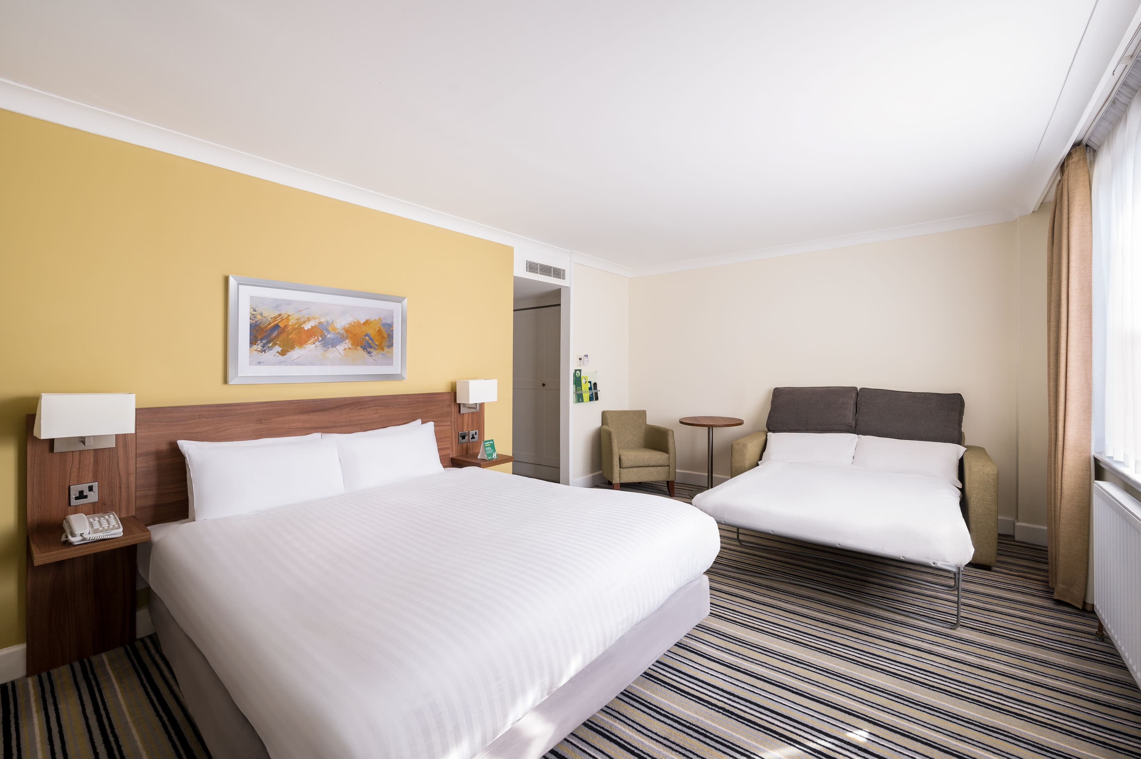Holiday Inn Glasgow - East Kilbride — 7