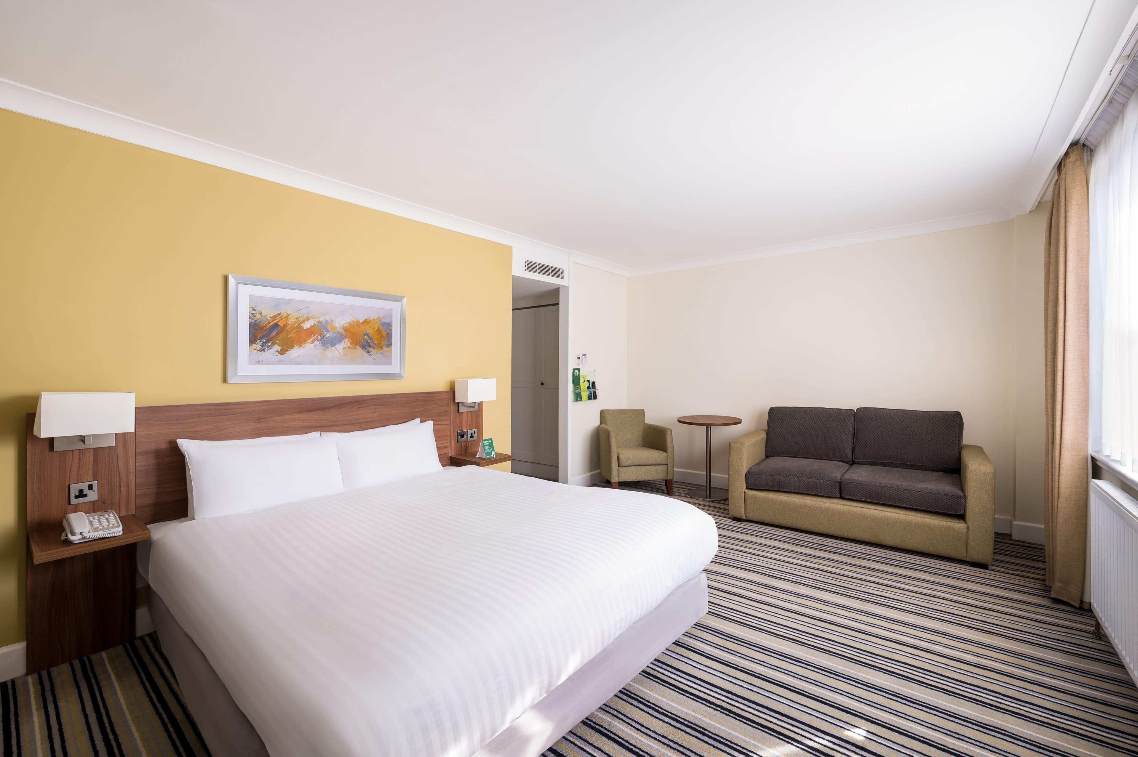 Holiday Inn Glasgow - East Kilbride — 6