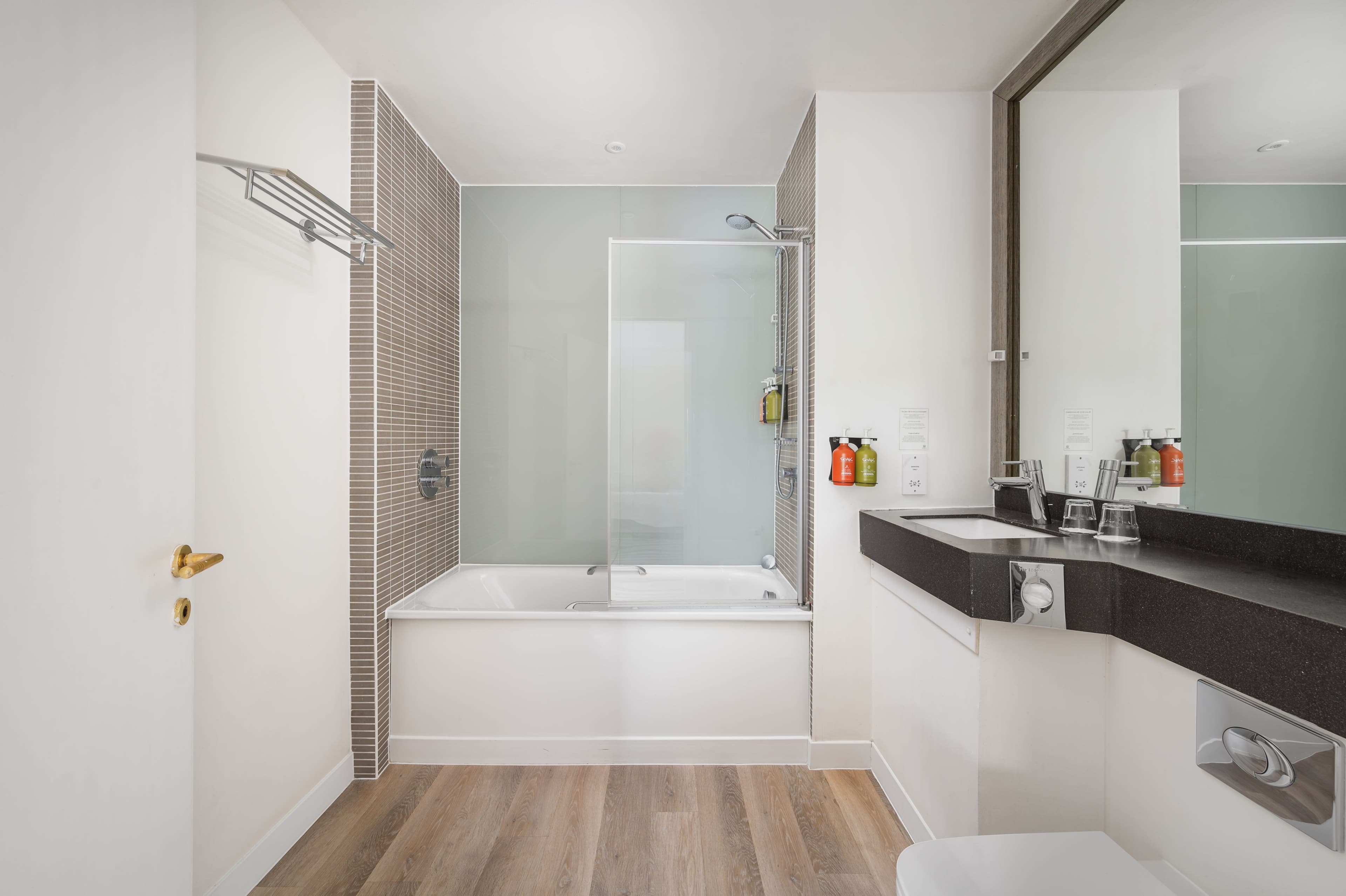 Holiday Inn Glasgow - East Kilbride — 32