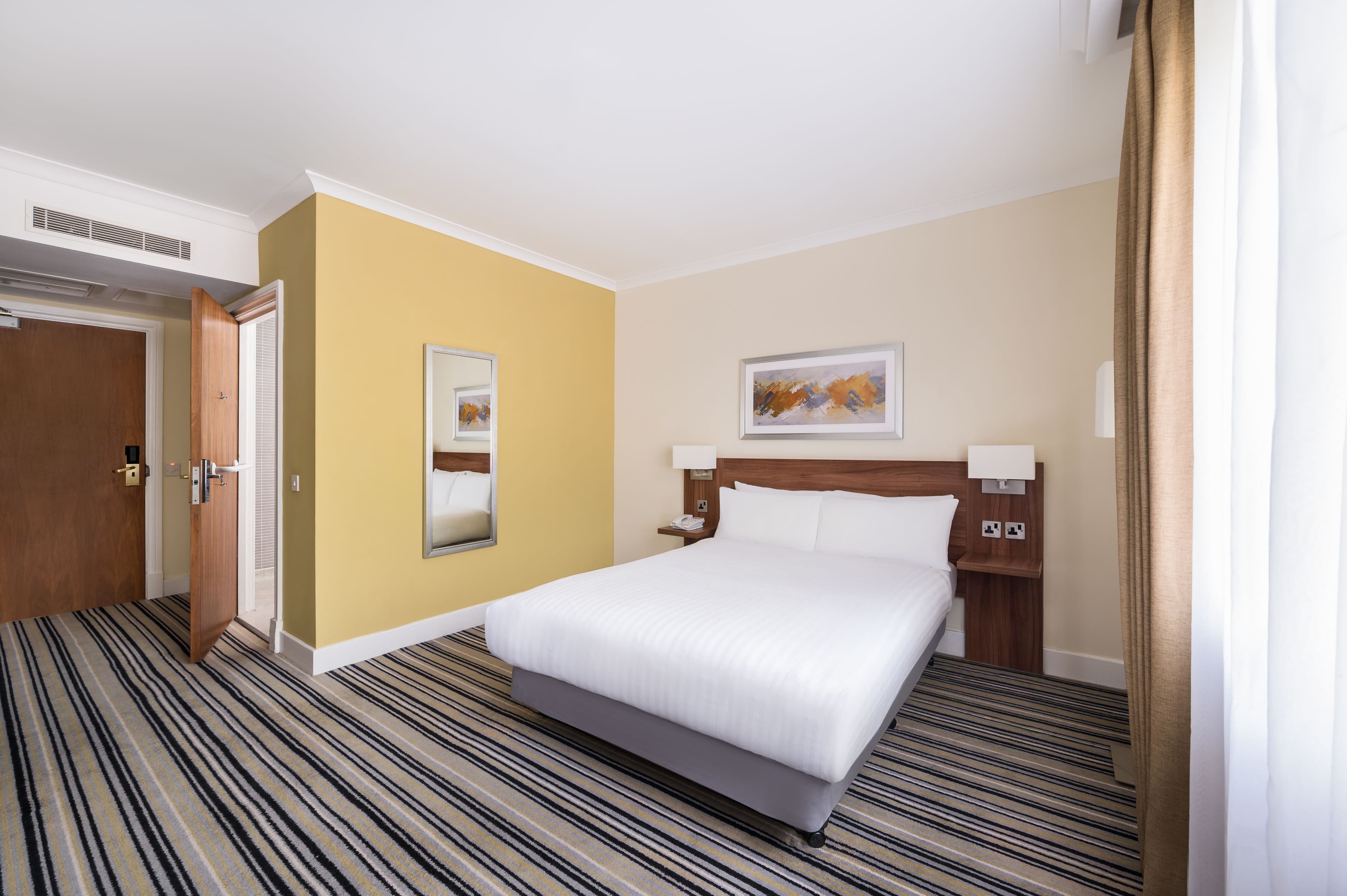 Holiday Inn Glasgow - East Kilbride — 48