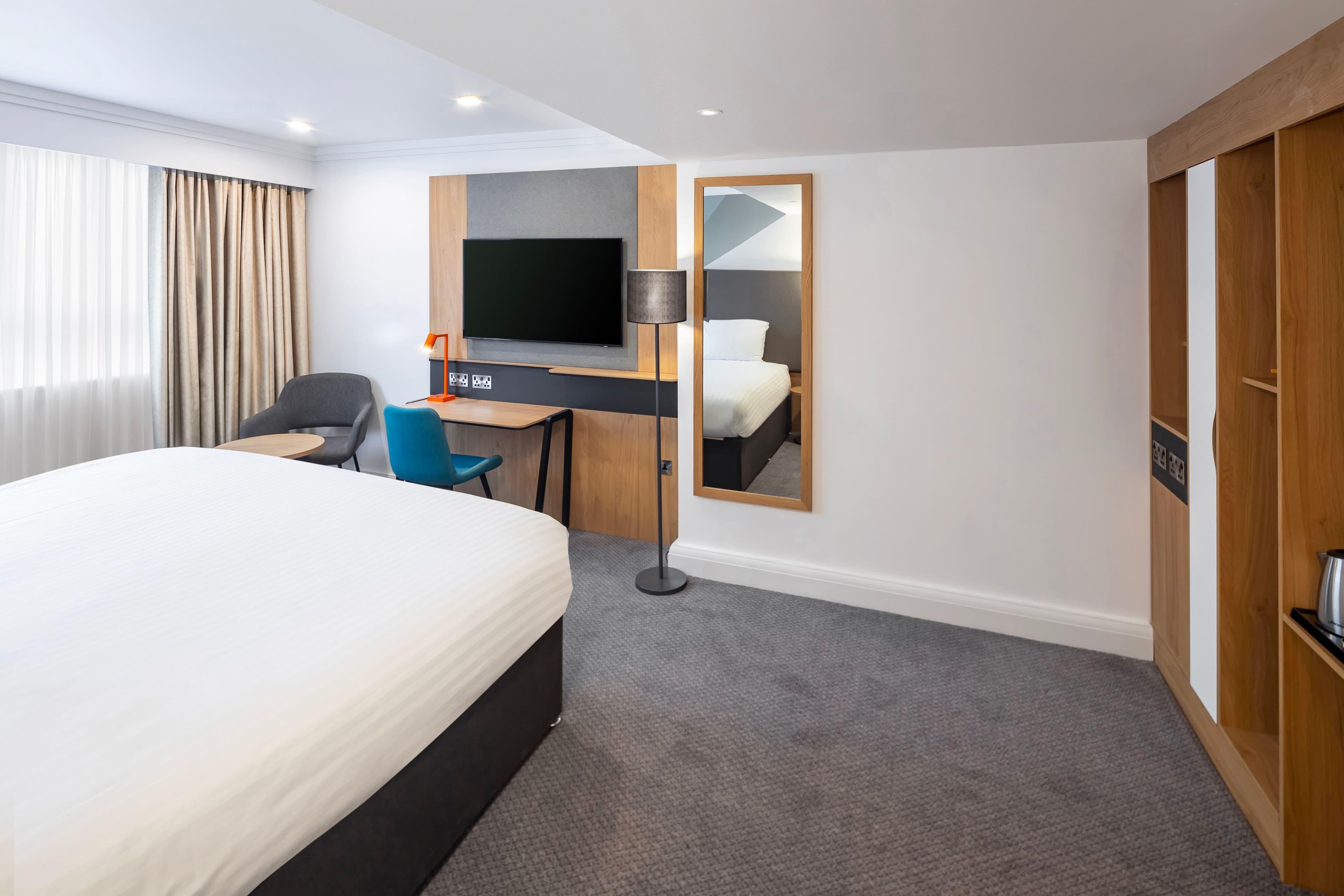 Holiday Inn Southampton-Eastleigh M3,Jct13 — 13