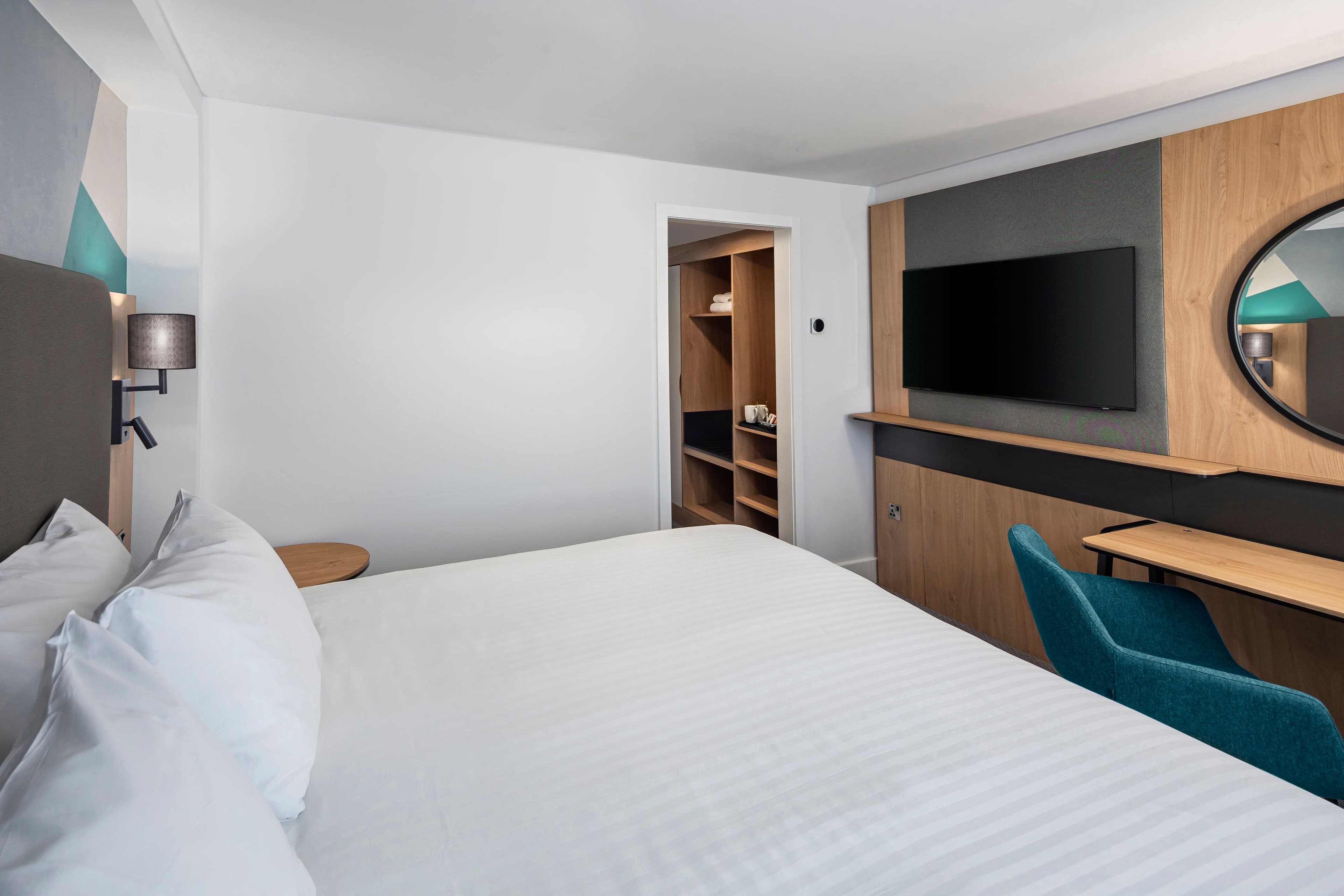 Holiday Inn Southampton-Eastleigh M3,Jct13 — 8