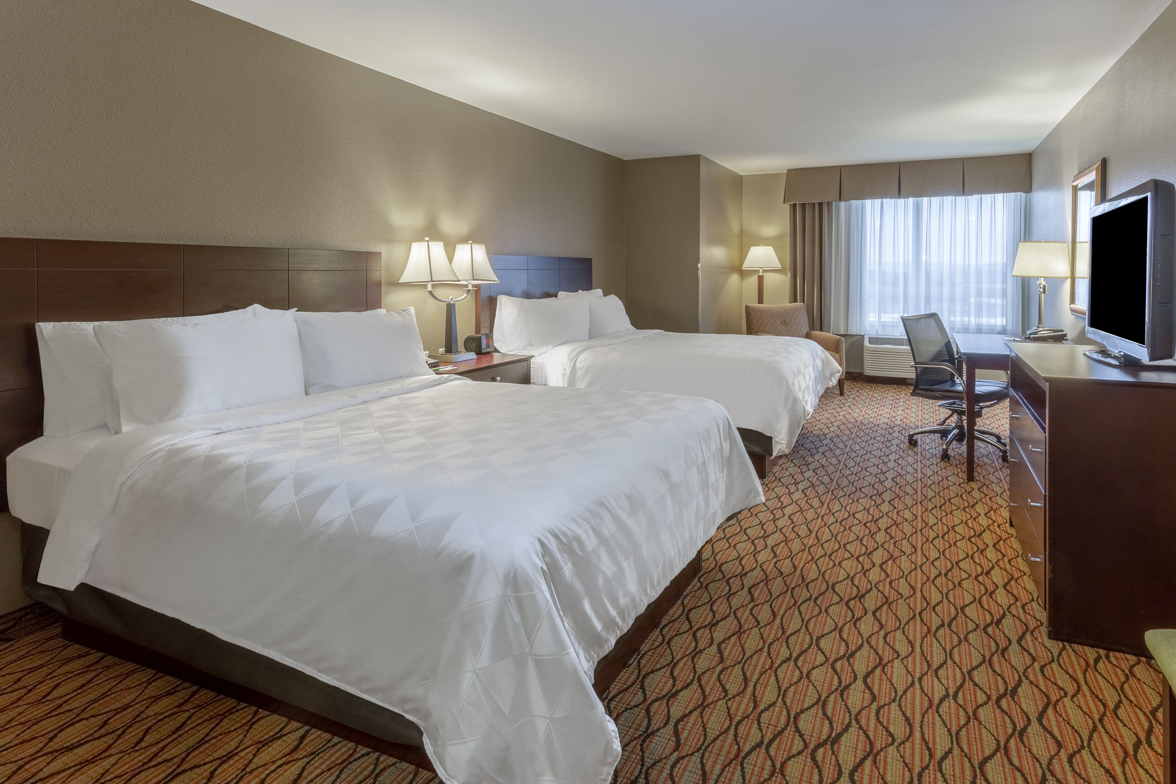 Holiday Inn Eau Claire South I-94 — 11