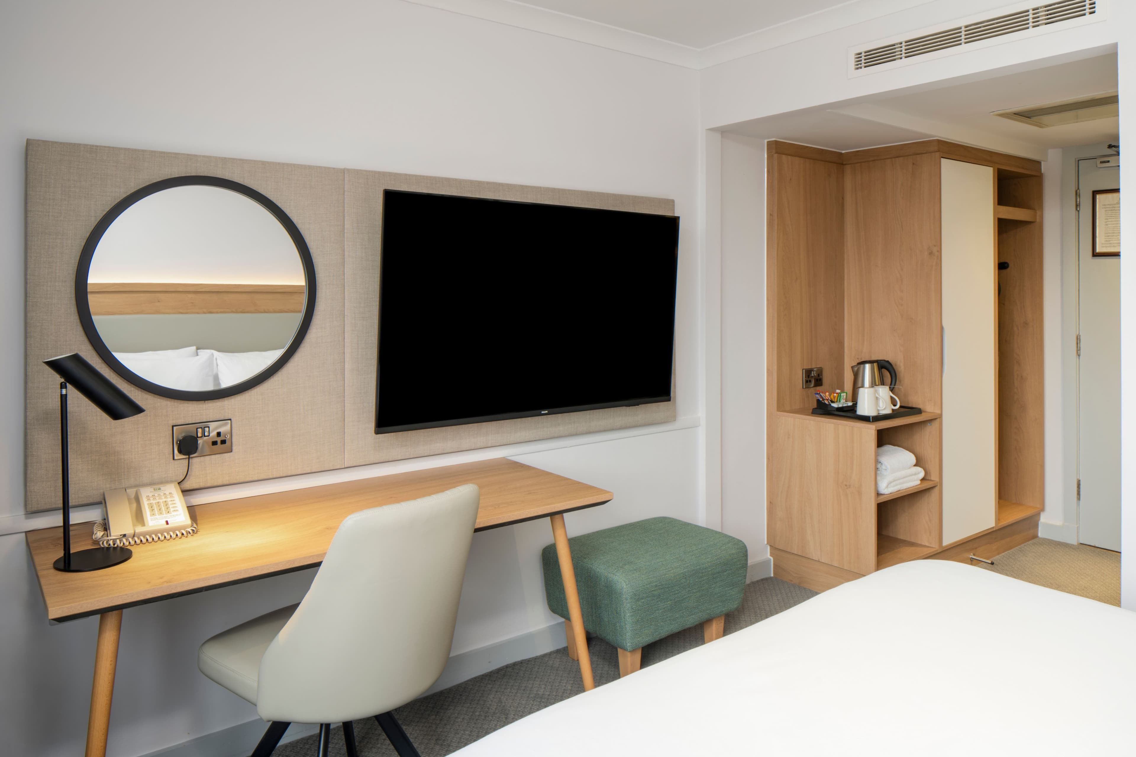 Holiday Inn Edinburgh — 22